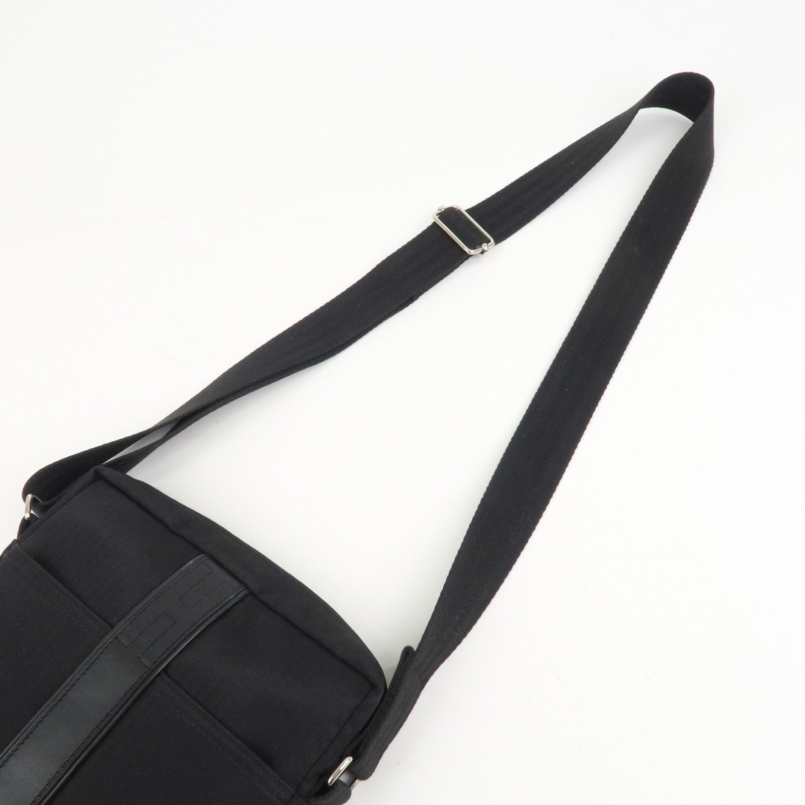 HERMES Toile Chevrons Leather Acapulco Bandouliere Shoulder Bag MM