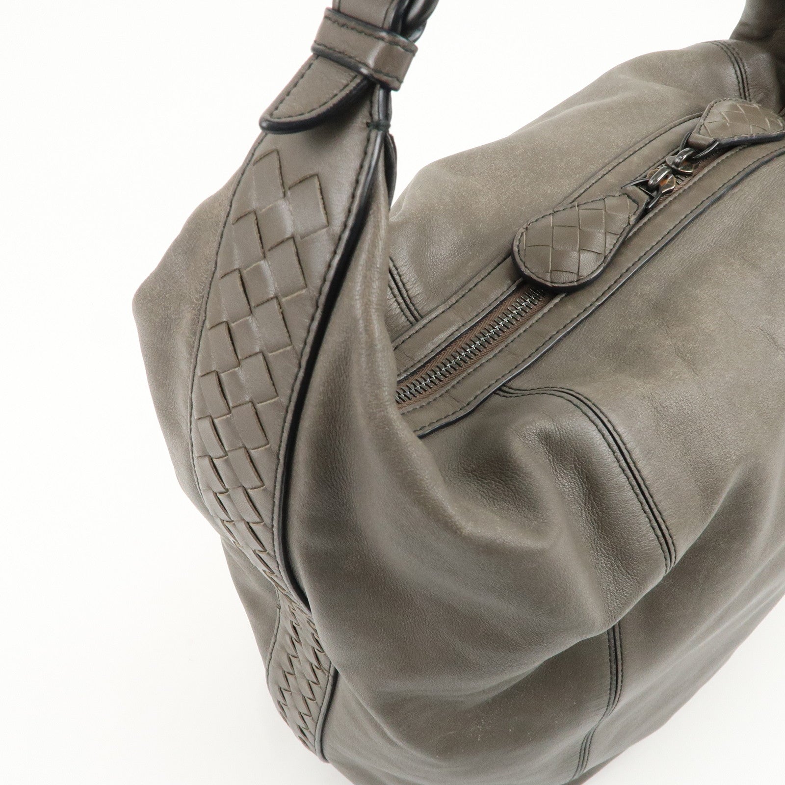 BOTTEGA VENETA Intrecciato Leather Shoulder Bag Greige Used