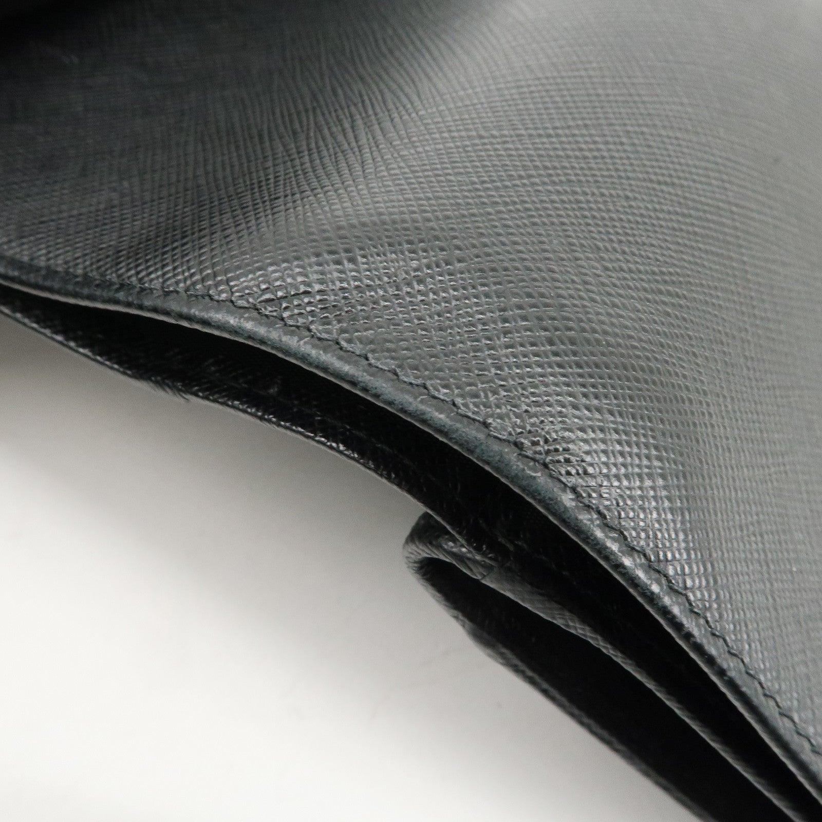 PRADA Saffiano Leather Bi-Fold Wallet Purse Black 1ML225 Used