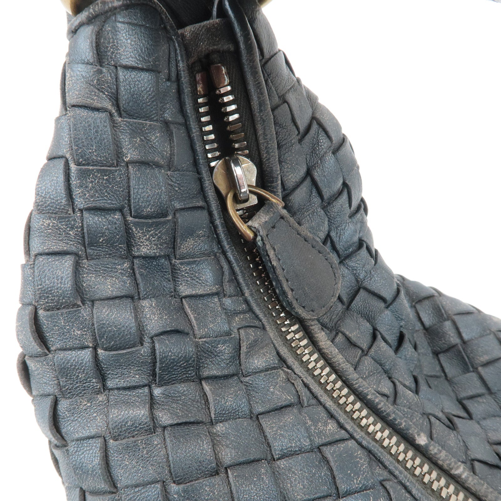 BOTTEGA VENETA Intrecciato Leather Shoulder Bag Gray 181347 Used