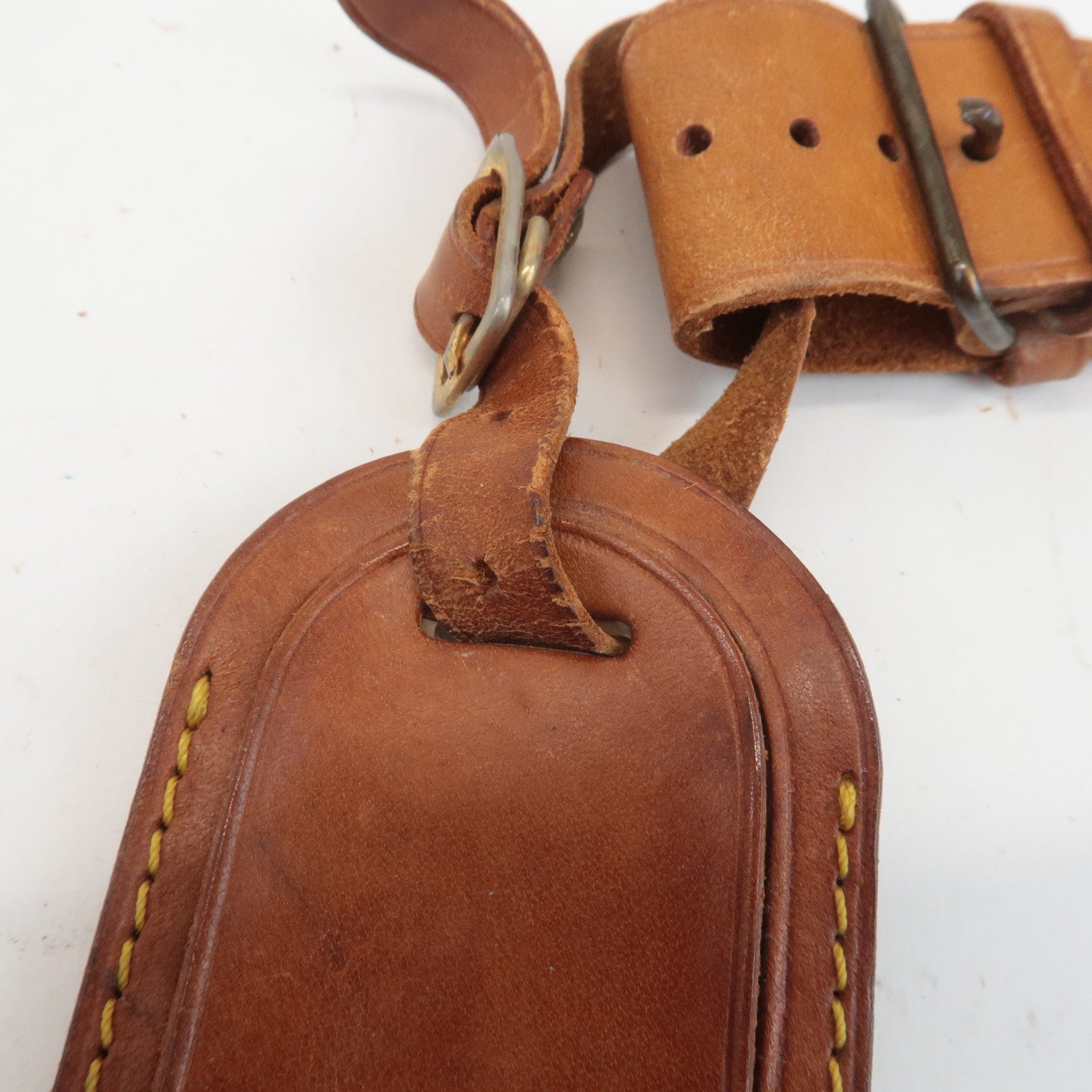 Louis Vuitton Set of 20 Leather Name Tag & Poignet Natural Used