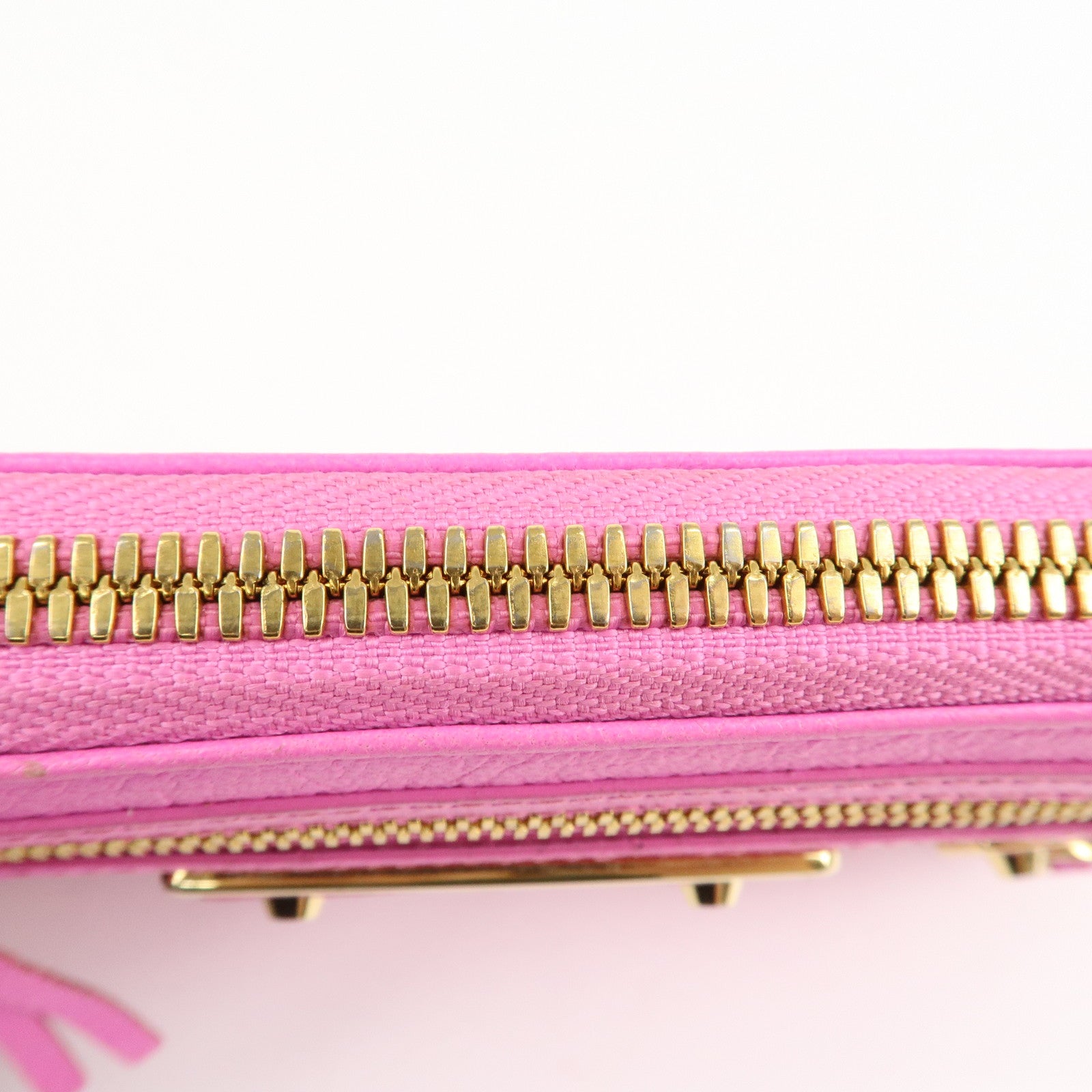 BALENCIAGA Leather Classic Continental Zip Wallet Pink 390187 Used