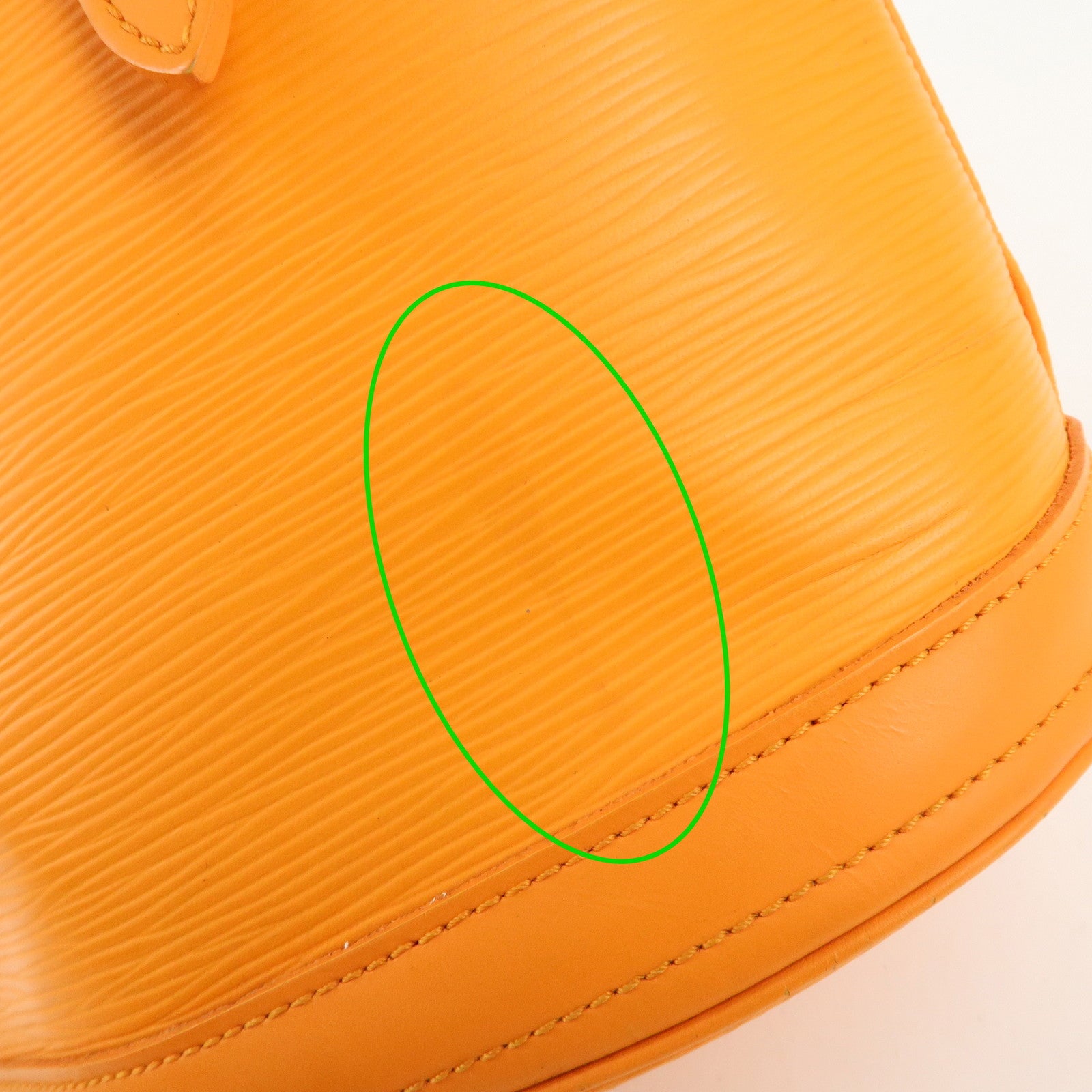 Louis Vuitton Epi Bucket PM Shoulder Bag Mandarin M5899H Used