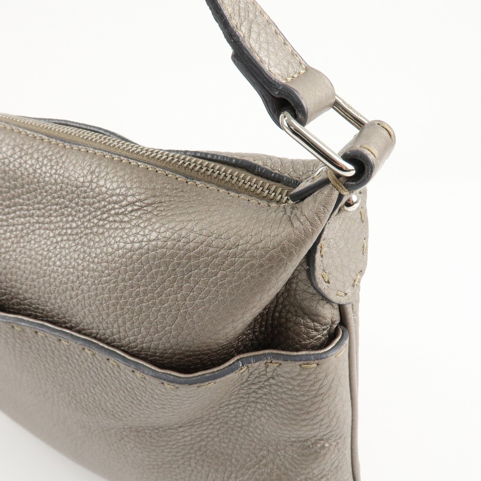 FENDI Selleria Leather Shoulder Bag Silver BT194 Used