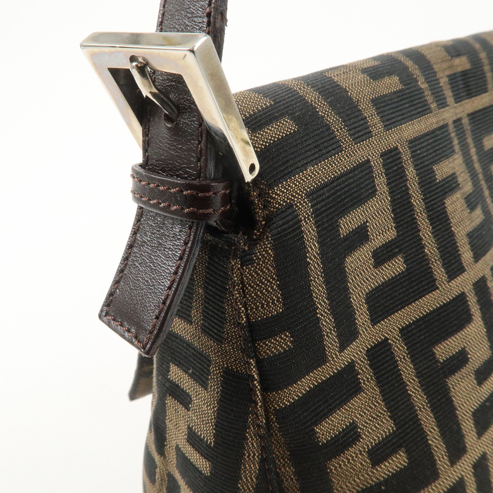 FENDI Mamma Baguette Canvas Leather Shoulder Bag Silver HDW 26325 Used