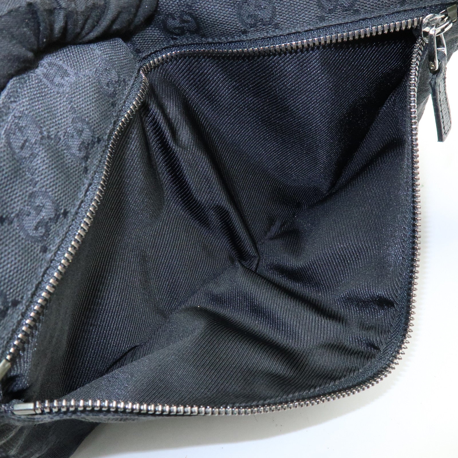 GUCCI GG Canvas Leather Waist Bag Crossbody Bag Black 28566