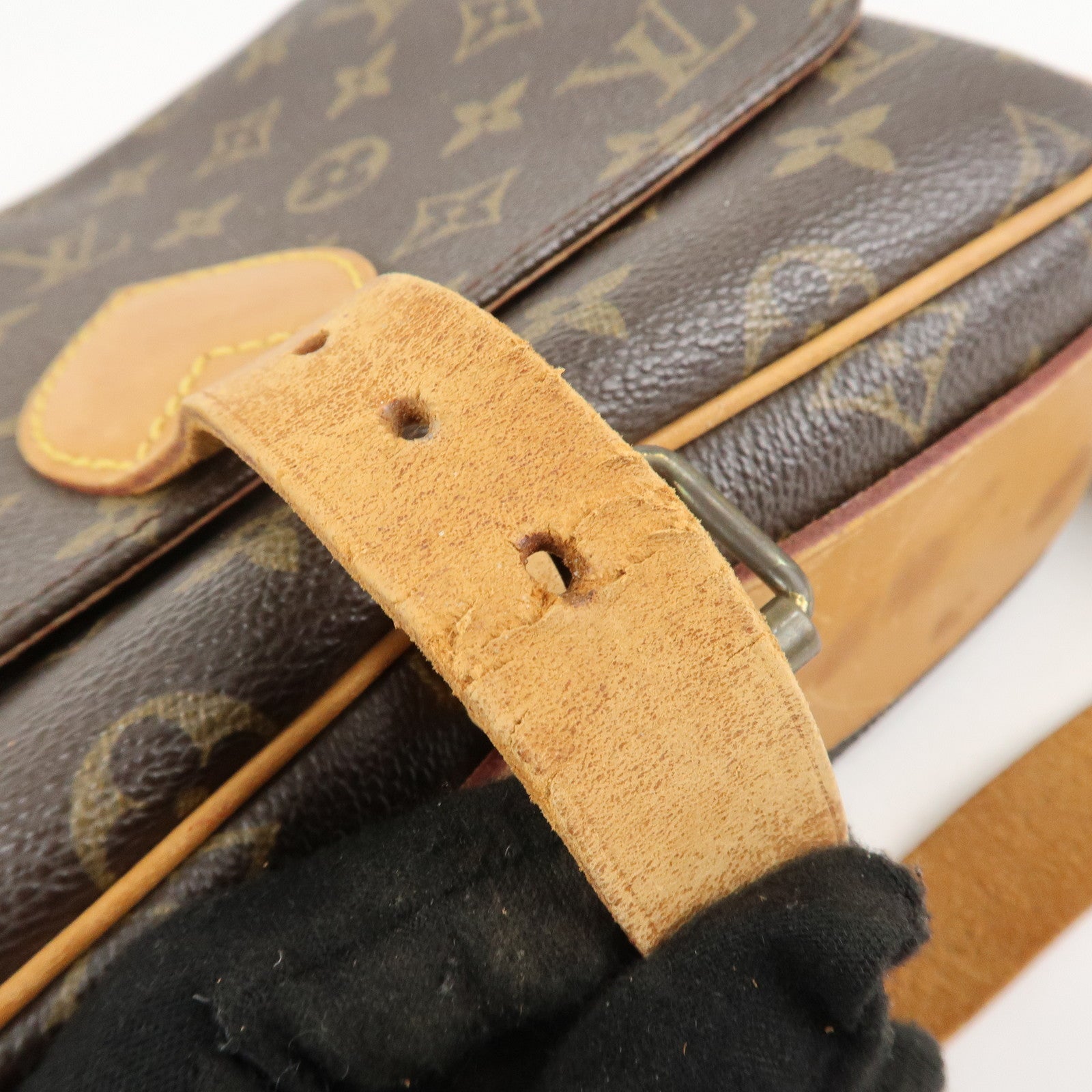 Louis Vuitton Monogram Cartouchiere 22 Shoulder Bag M51253 Used