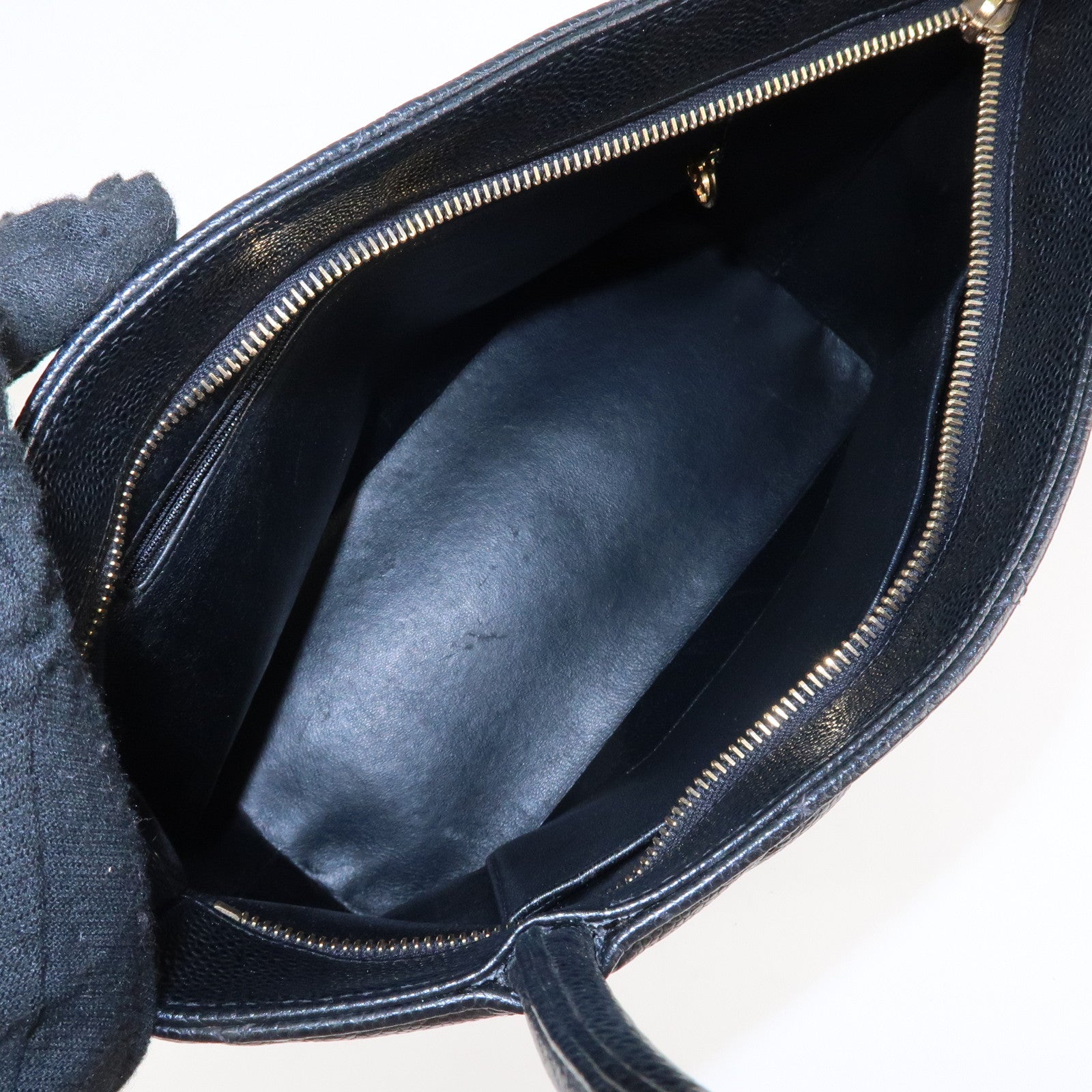 CHANEL Matelasse Caviar Skin Medalion Tote Bag Hand Bag A01804 Used