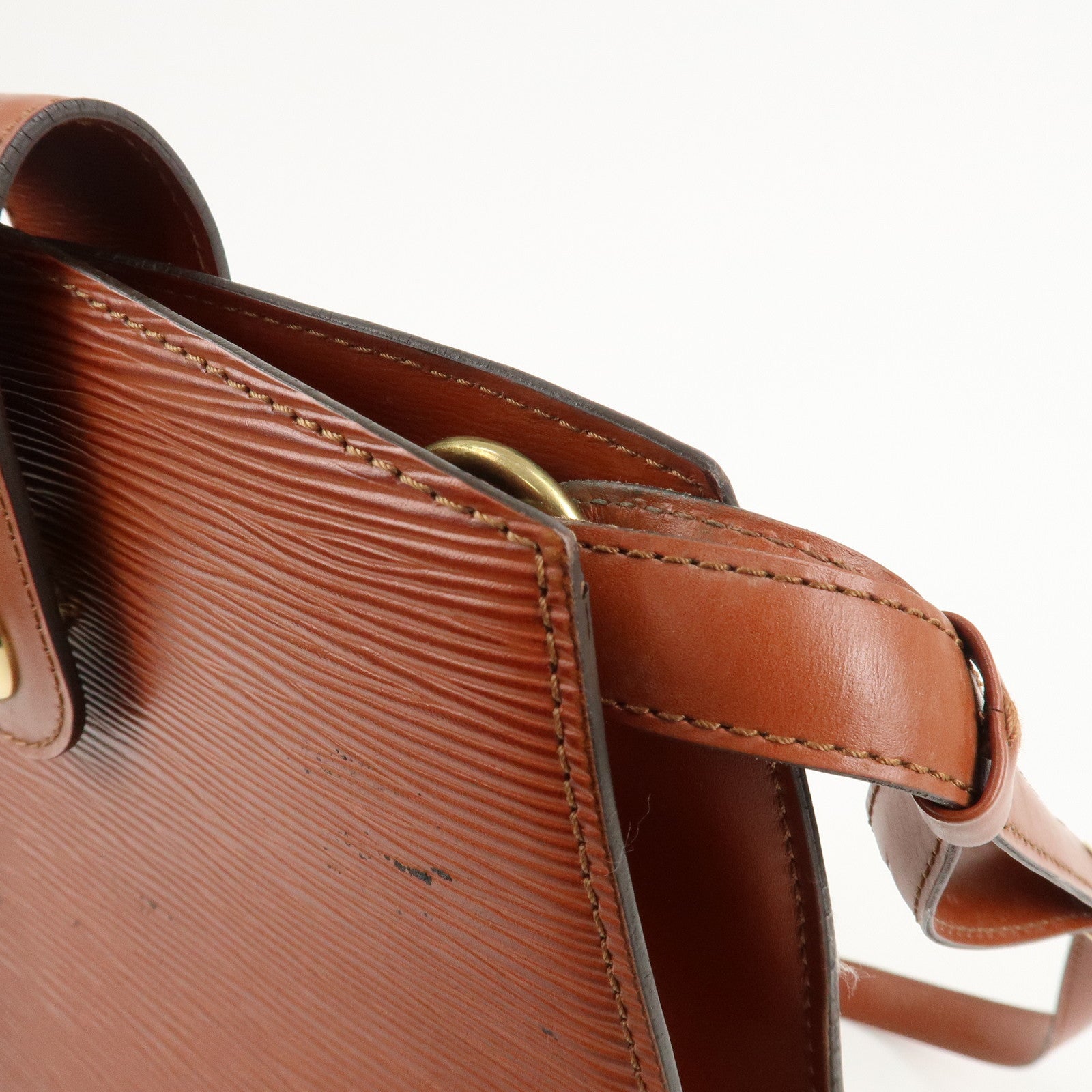 Louis Vuitton Epi Cluny Shoulder Bag Kenya Brown M52253 Used