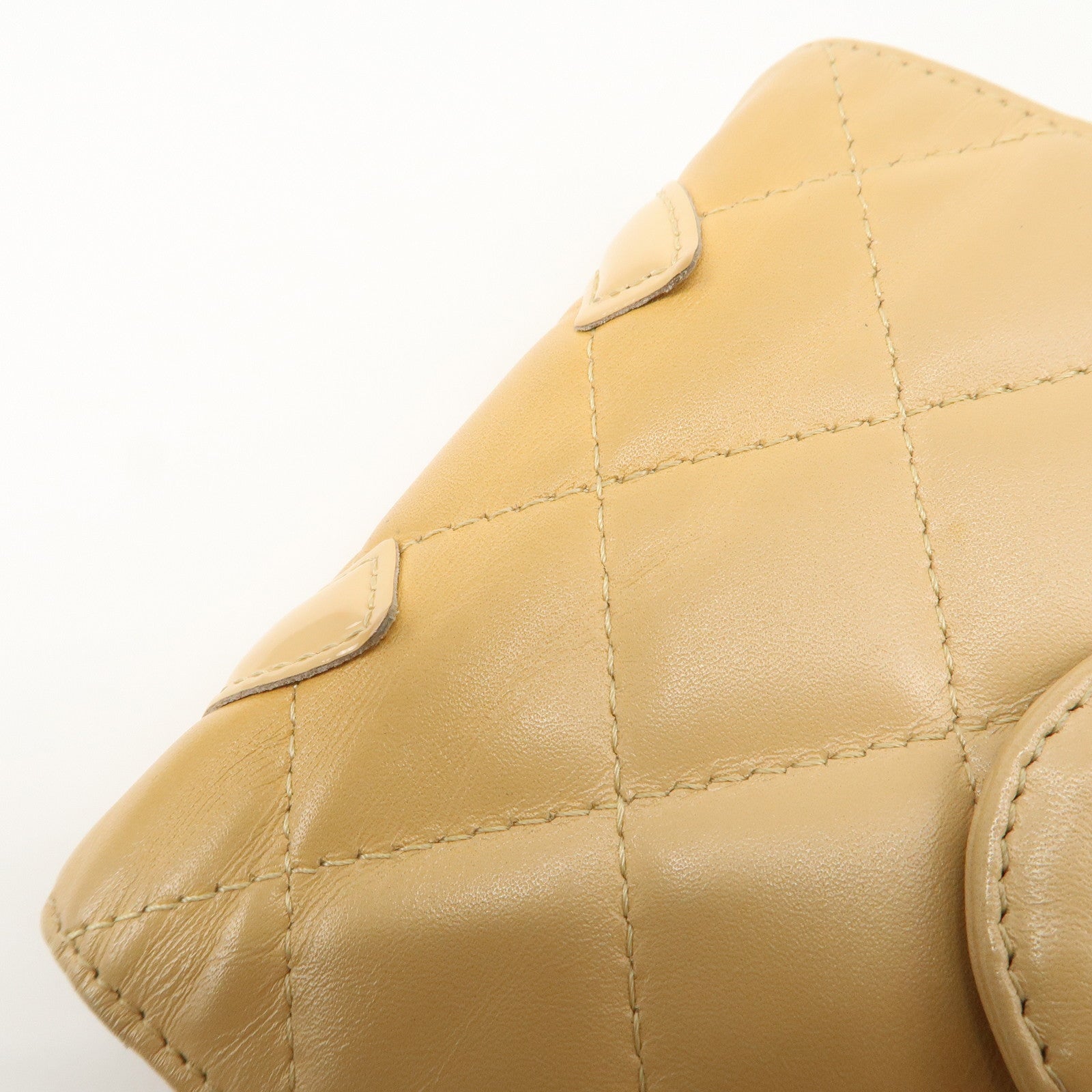 CHANEL Cambon Line Patent Leather Bi-fold Wallet Beige A26720 Used