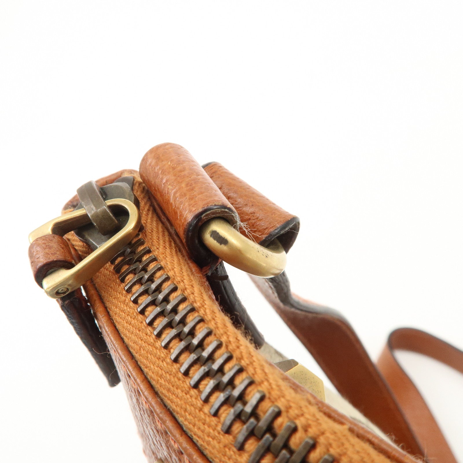 GUCCI GG Canvas Leather Shoulder Bag Brown 120893 Used