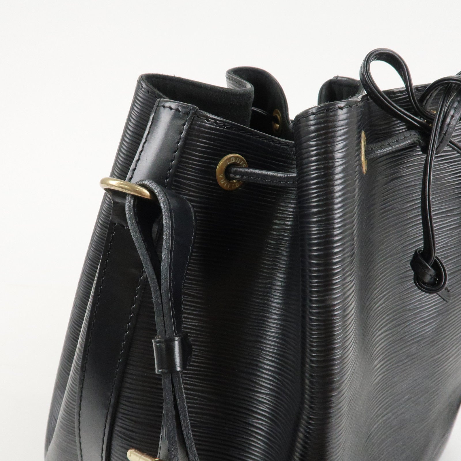 Louis Vuitton Epi Petit Noe Shoulder Bag Noir Black M59212 Used