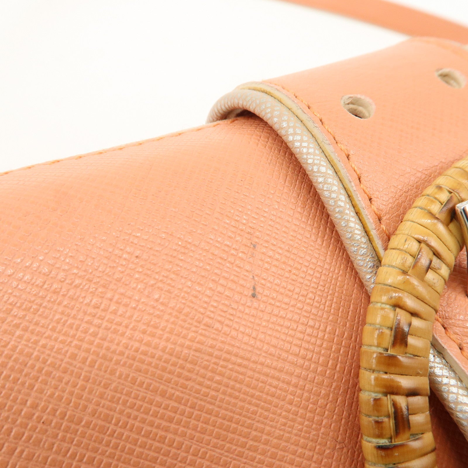 Salvatore Ferragamo Gancini Leather Shoulder Bag EE-21 6304 Used