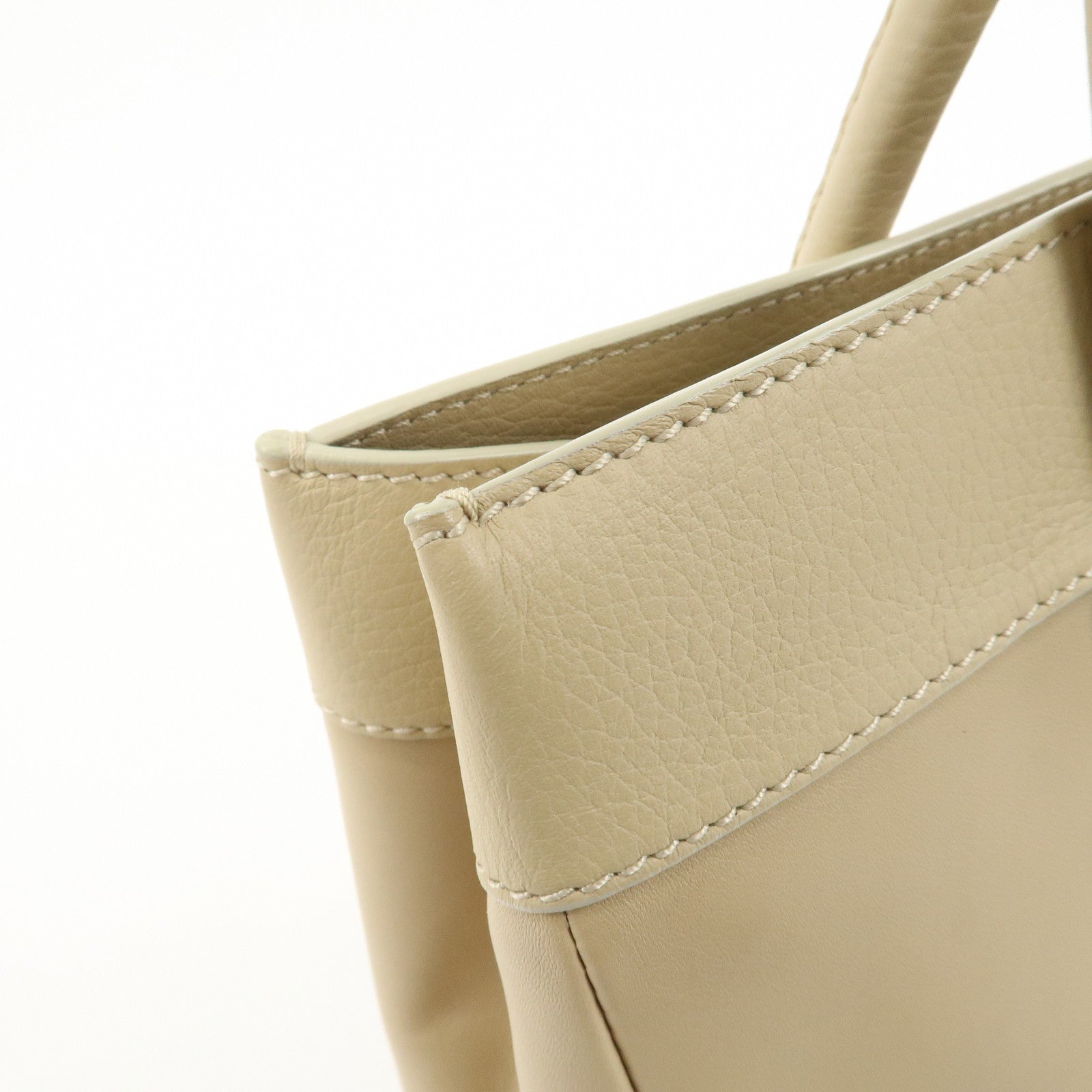 TOD'S Logo Leather Tote Bag Hand Bag Beige Cream Used