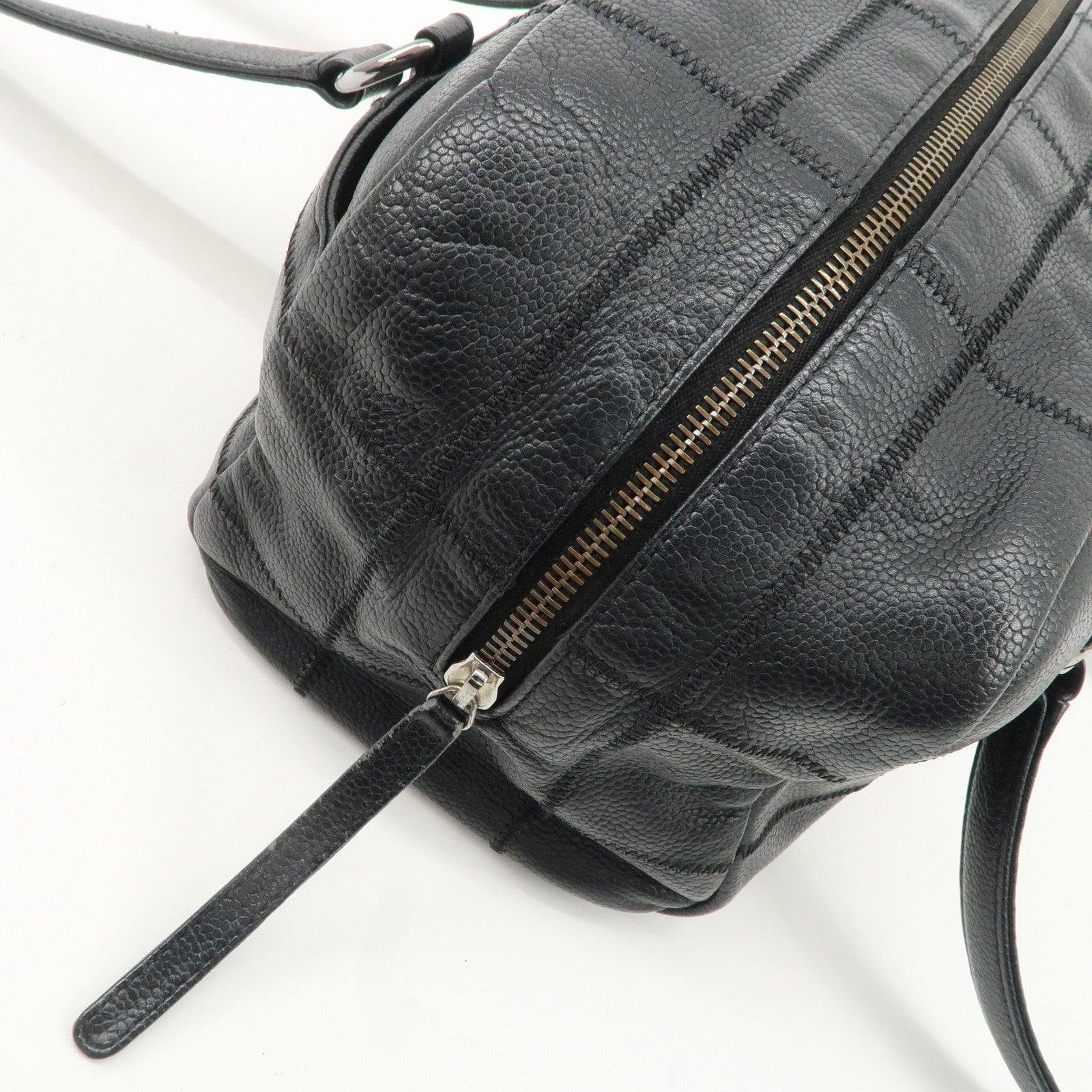 Chanel Chocolate Bar Caviar Skin Mini Boston Bag A26135 Used