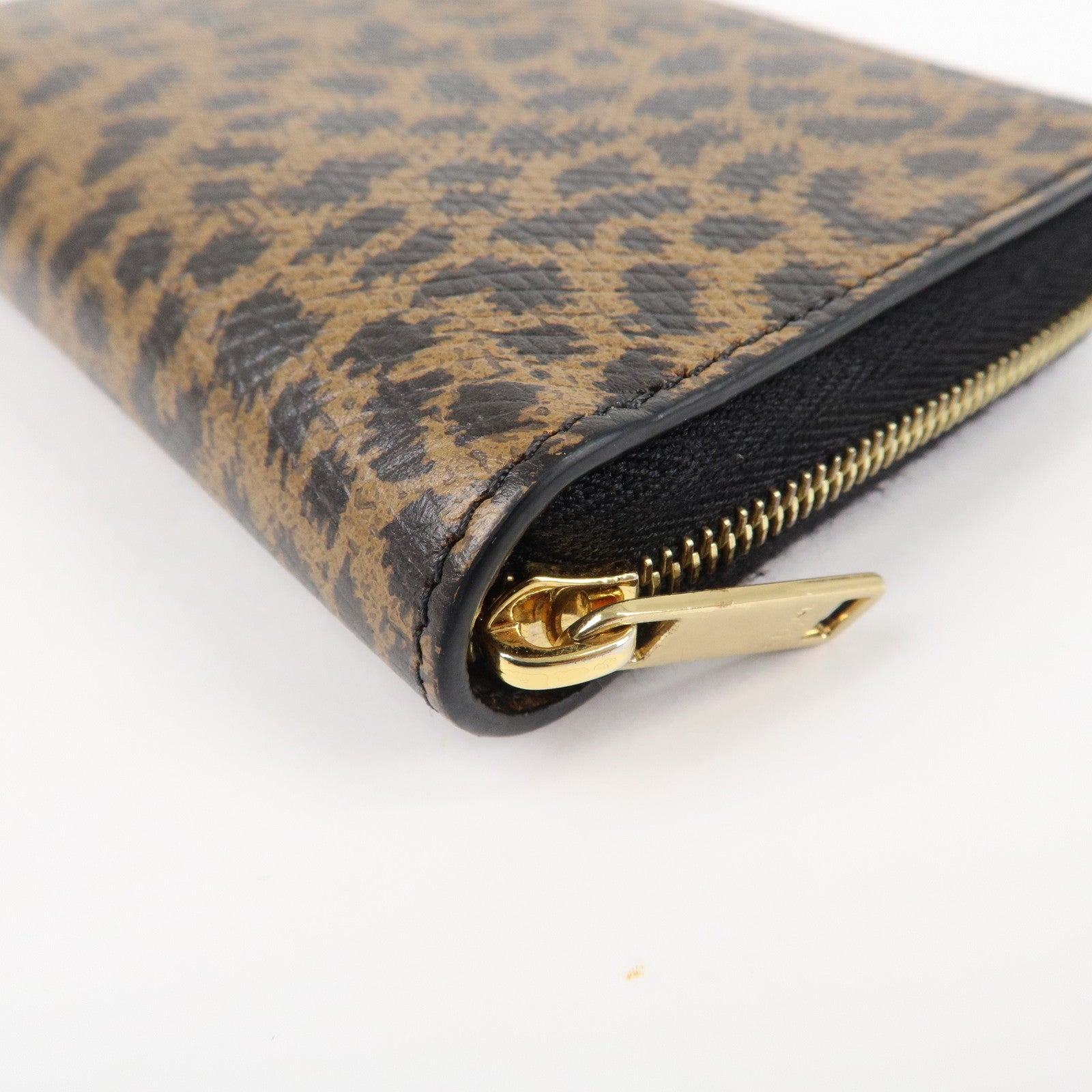 CELINE Leather Round Zippy Compact Wallet Brown Used