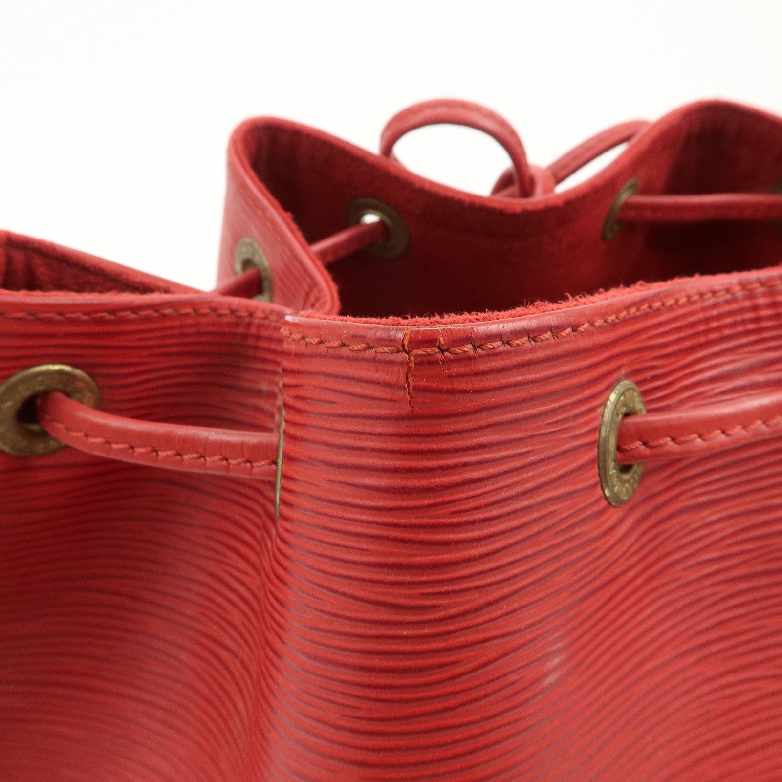 Louis Vuitton Epi Petit Noe Shoulder Bag Castilian Red M44107