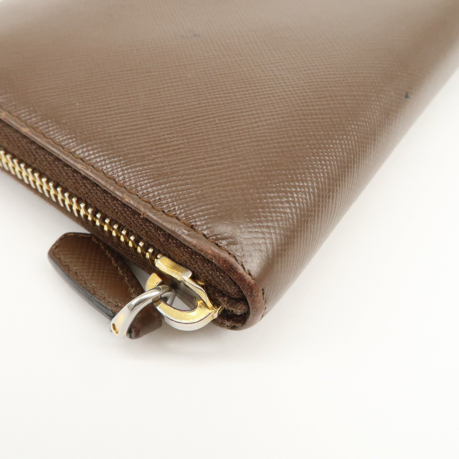 PRADA Triangle Logo Saffiano Leather Round Zippy Wallet 1M0506