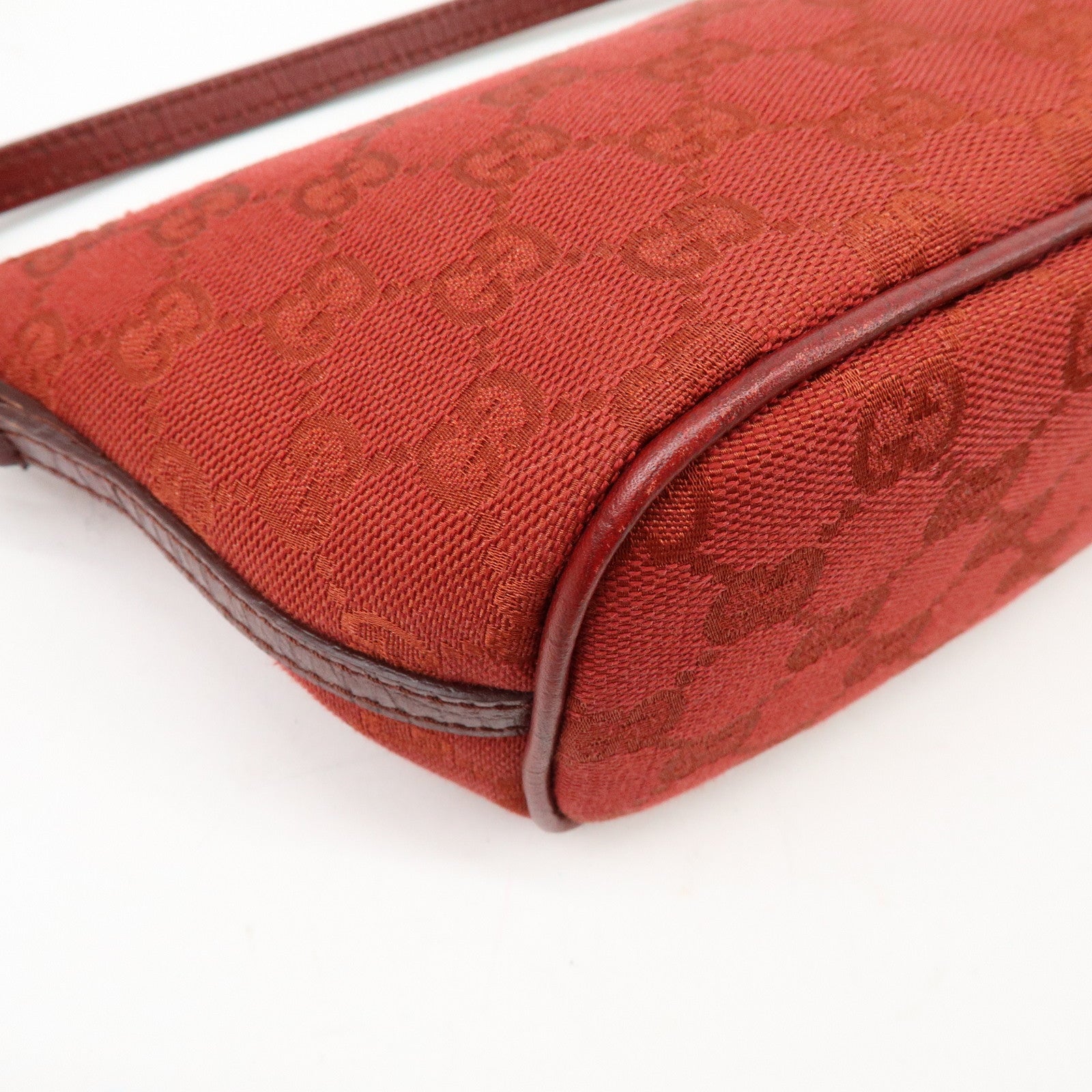 GUCCI Boat Bag GG Canvas Leather Accessory Pouch Hand Bag Red 07198