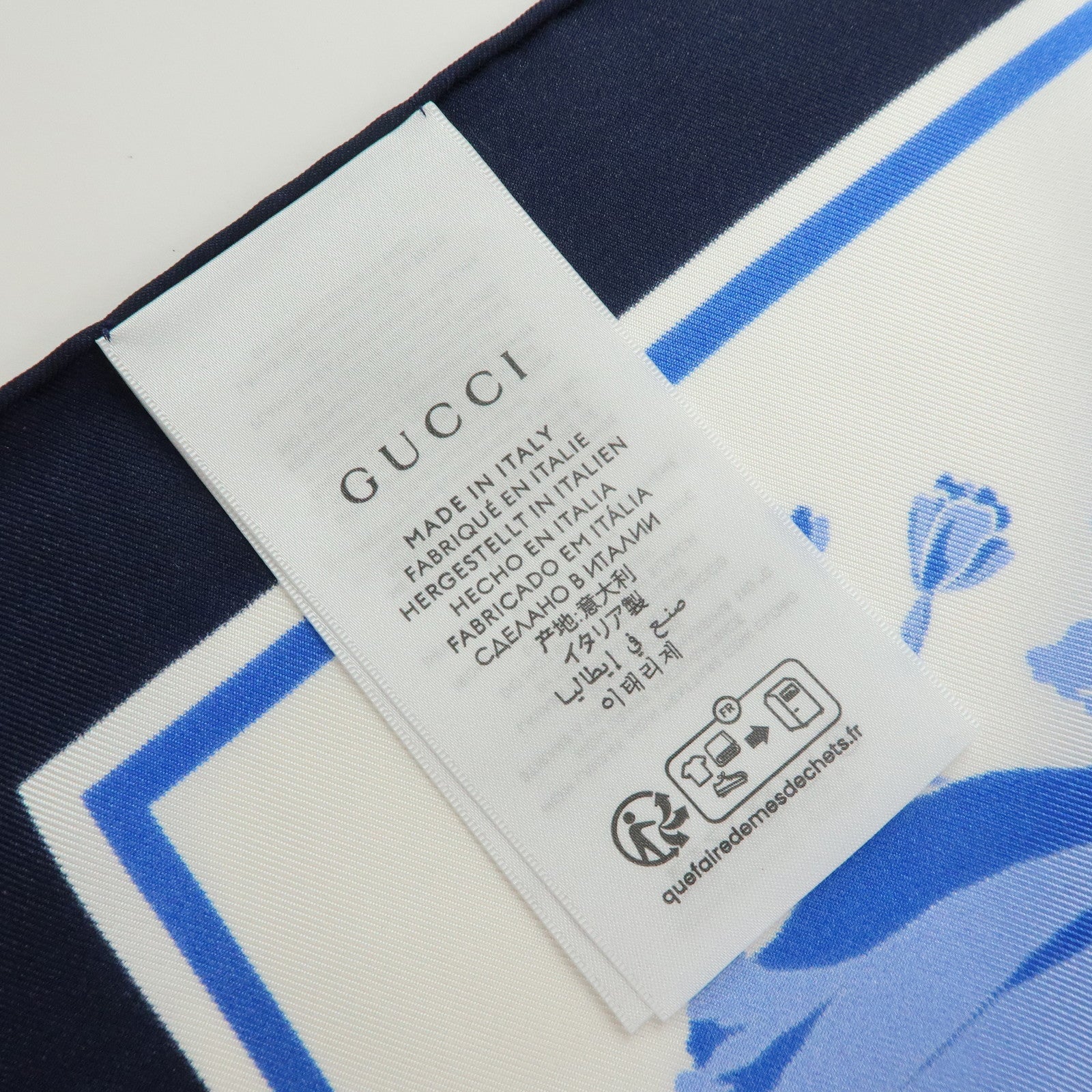 GUCCI Flora Silk 100% Scarf Flower Print Blue Navy White 786252