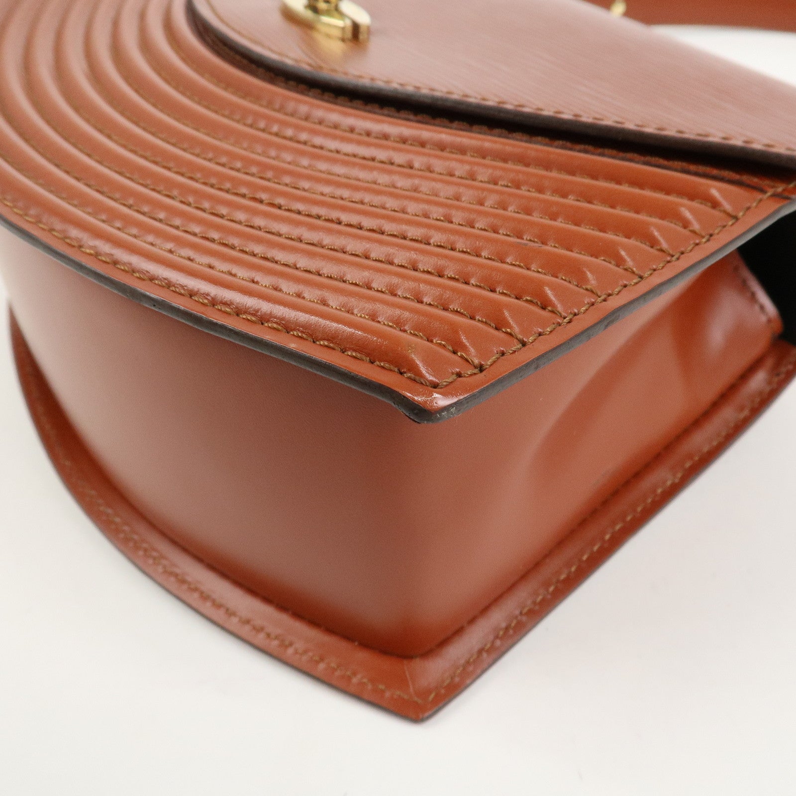 Louis Vuitton Epi Tilsit Shoulder Hand Bag Kenya Brown M52483