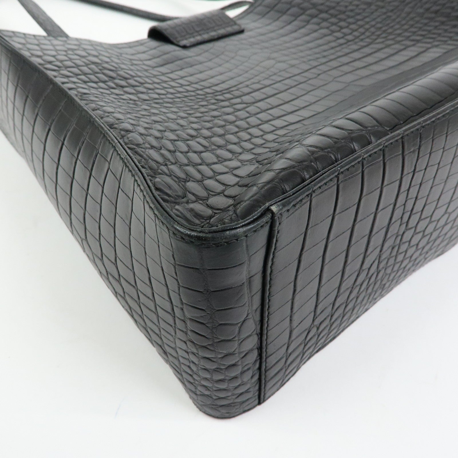 Ferragamo Vara Embossed Leather Tote Bag Shoulder Bag Black