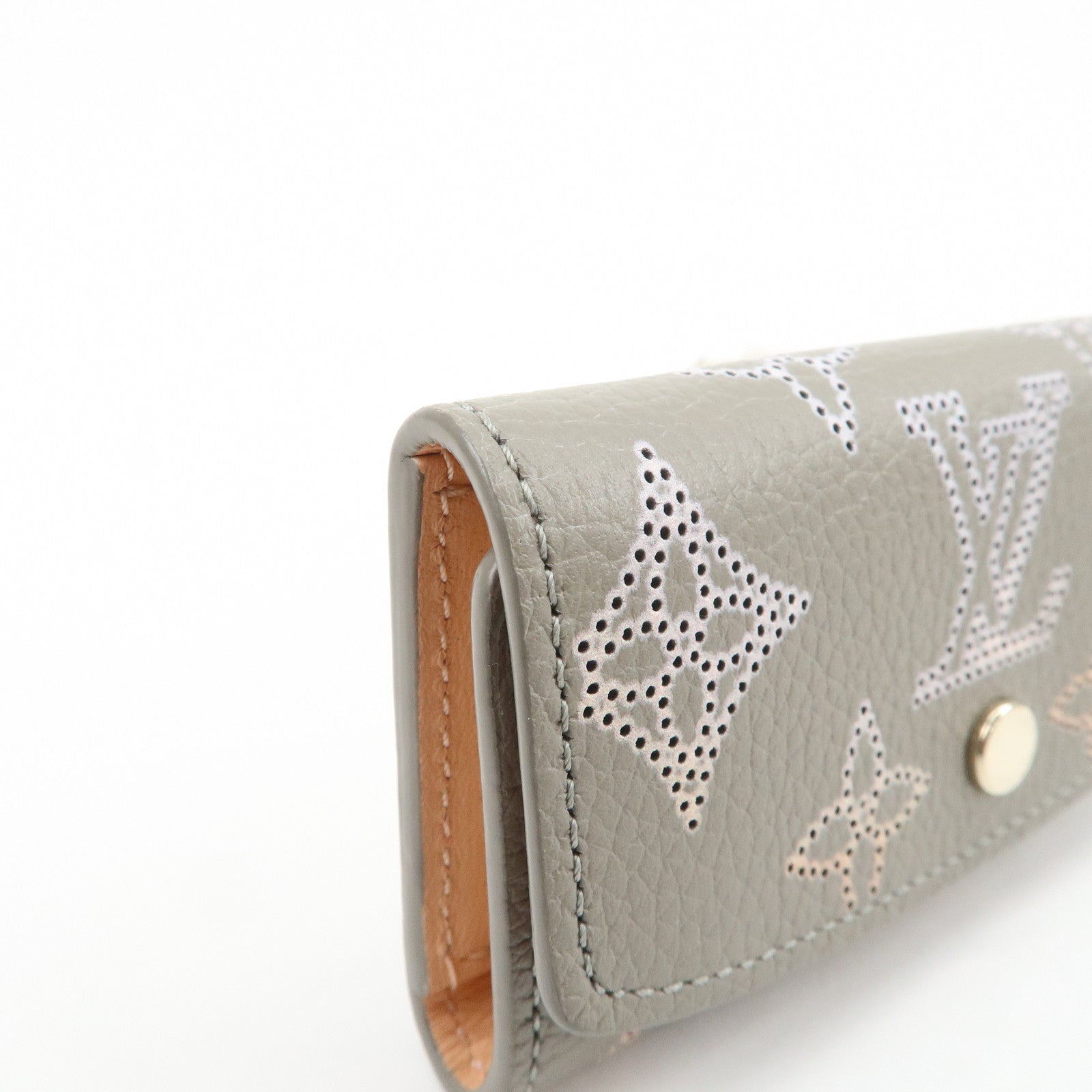Louis Vuitton Mahina Leather Multicles 4 Key Case Gray M82648
