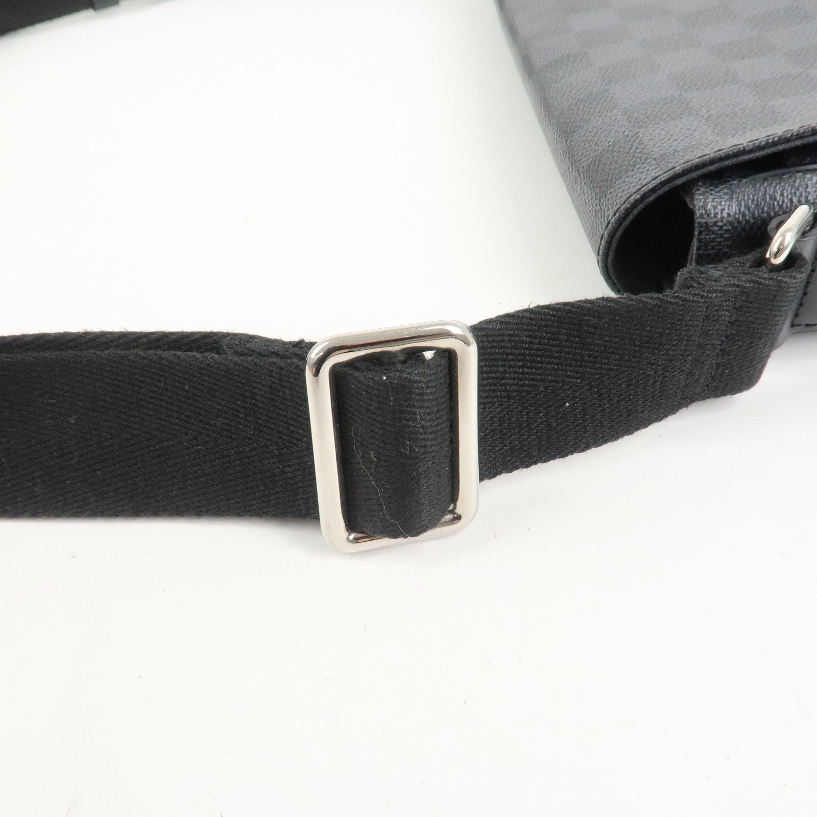 Louis Vuitton Damier Graphite District PM Shoulder Bag Noir N41260