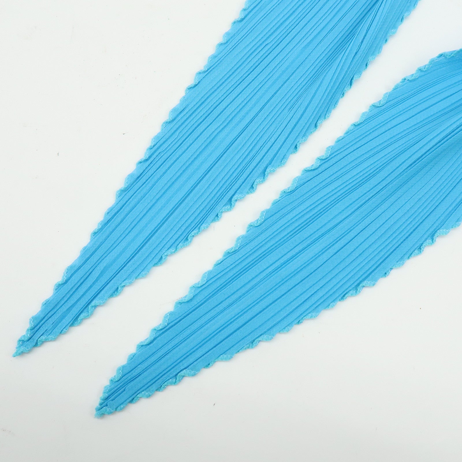 ISSEY MIYAKE PLeats Please Polyester Accordion Pleated Scarf Blue