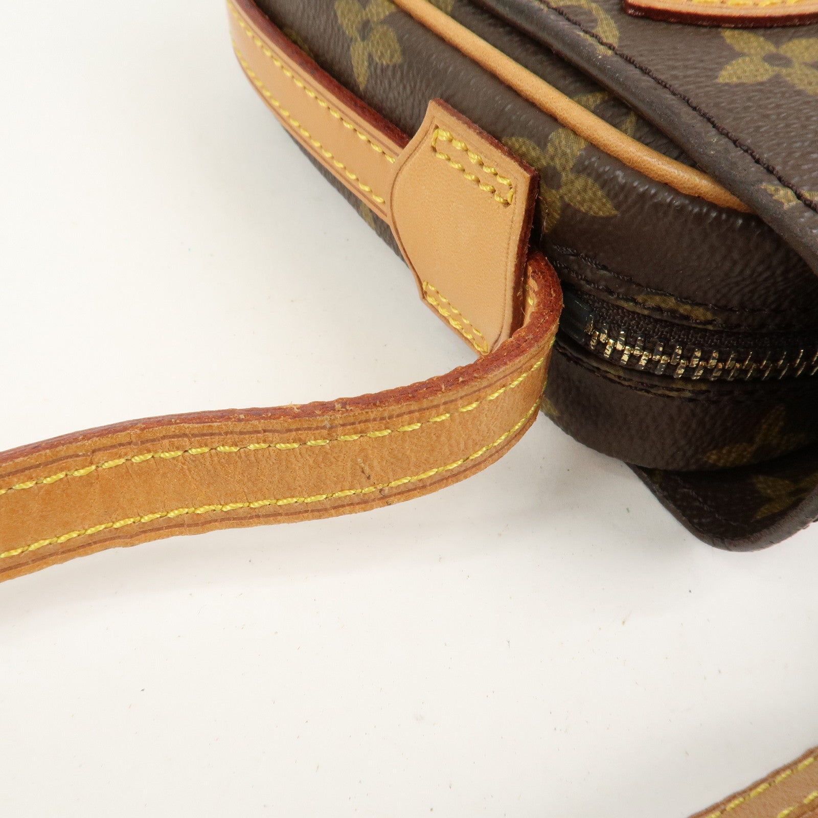 Louis Vuitton Monogram Canvas Saint Germain 24 Shoulder Bag M51210