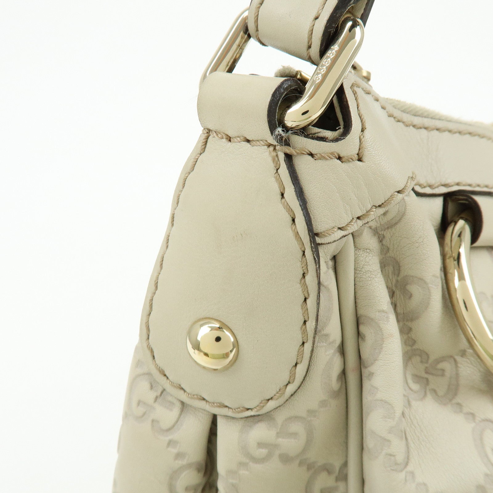 GUCCI Sukey Guccissima Leather Shoulder Bag Hand Bag White 232955