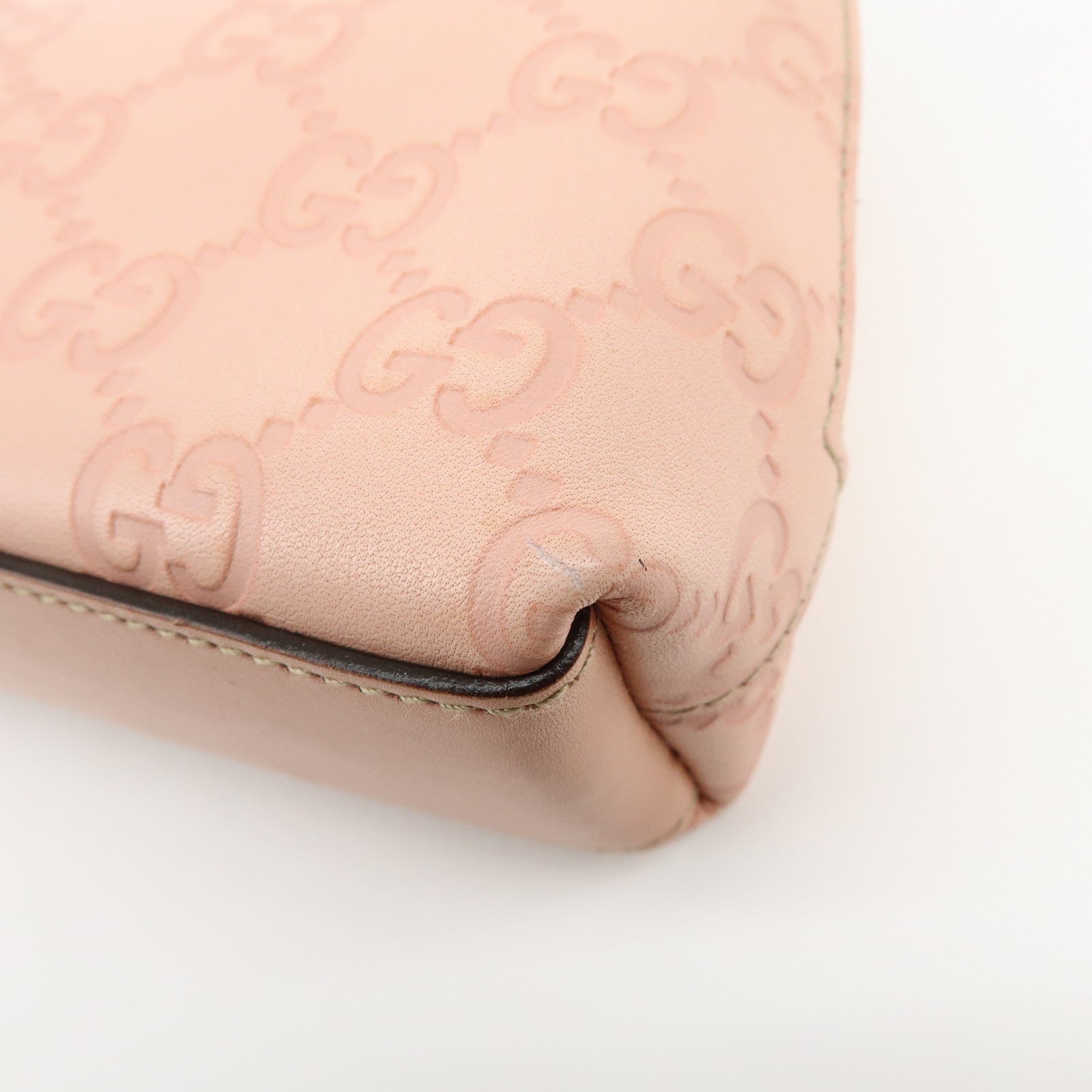 GUCCI Guccissima Leather Cosmetic Pouch Accessory Pouch Pink 141810