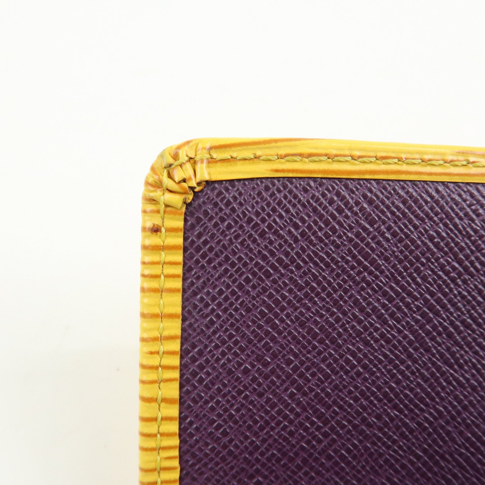 Louis Vuitton Epi Portefeuille Tresor International Wallet M63389