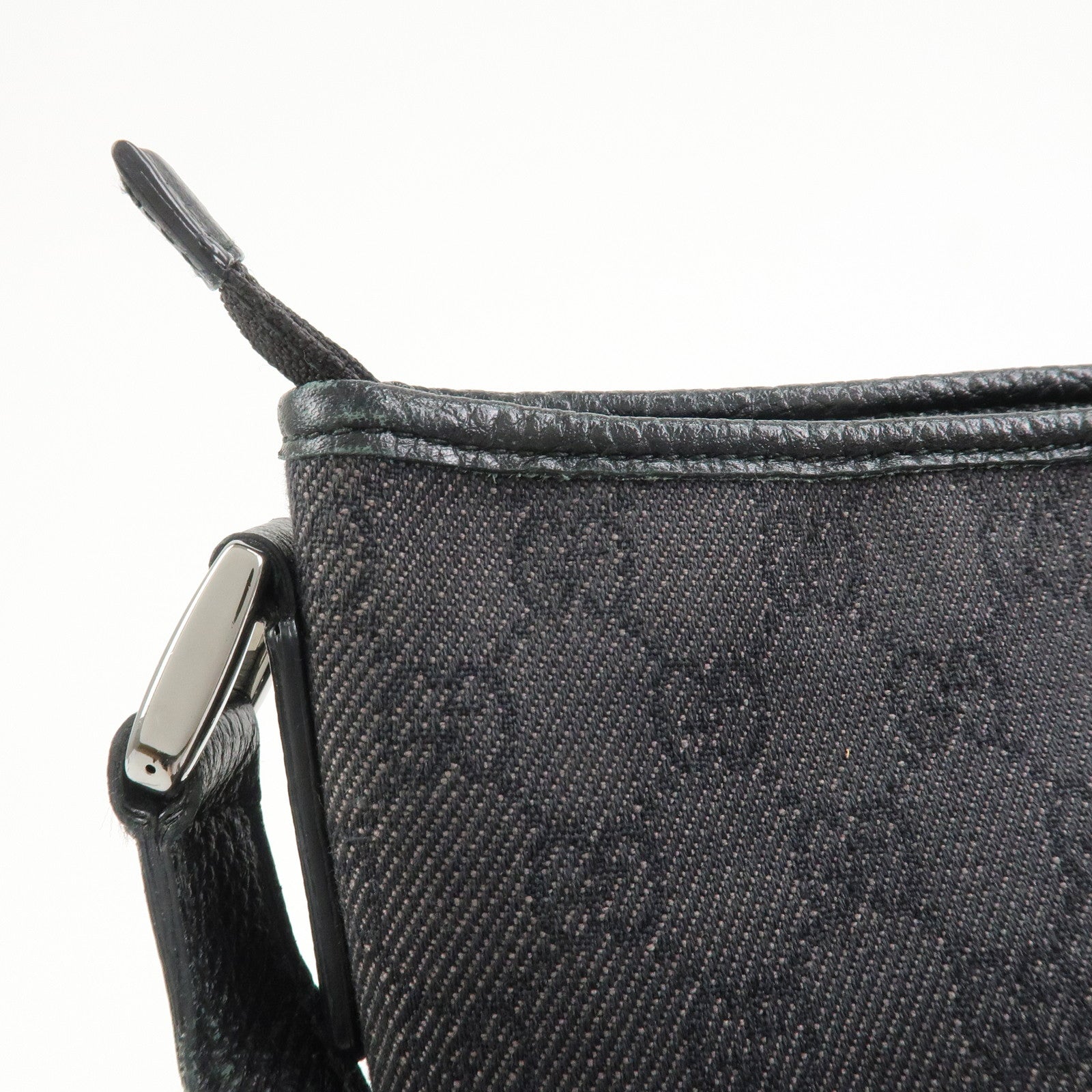 GUCCI Abbey GG Canvas Leather Shoulder Bag Crossbody Bag 268642