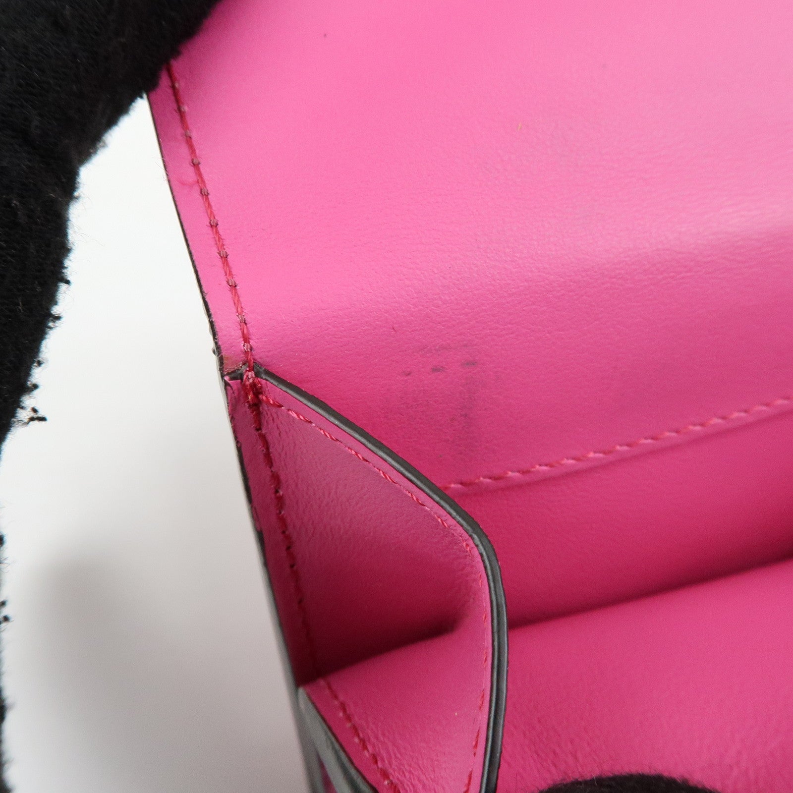 FENDI Peekaboo Leather Bi-fold Compact Wallet Pink 8M0438