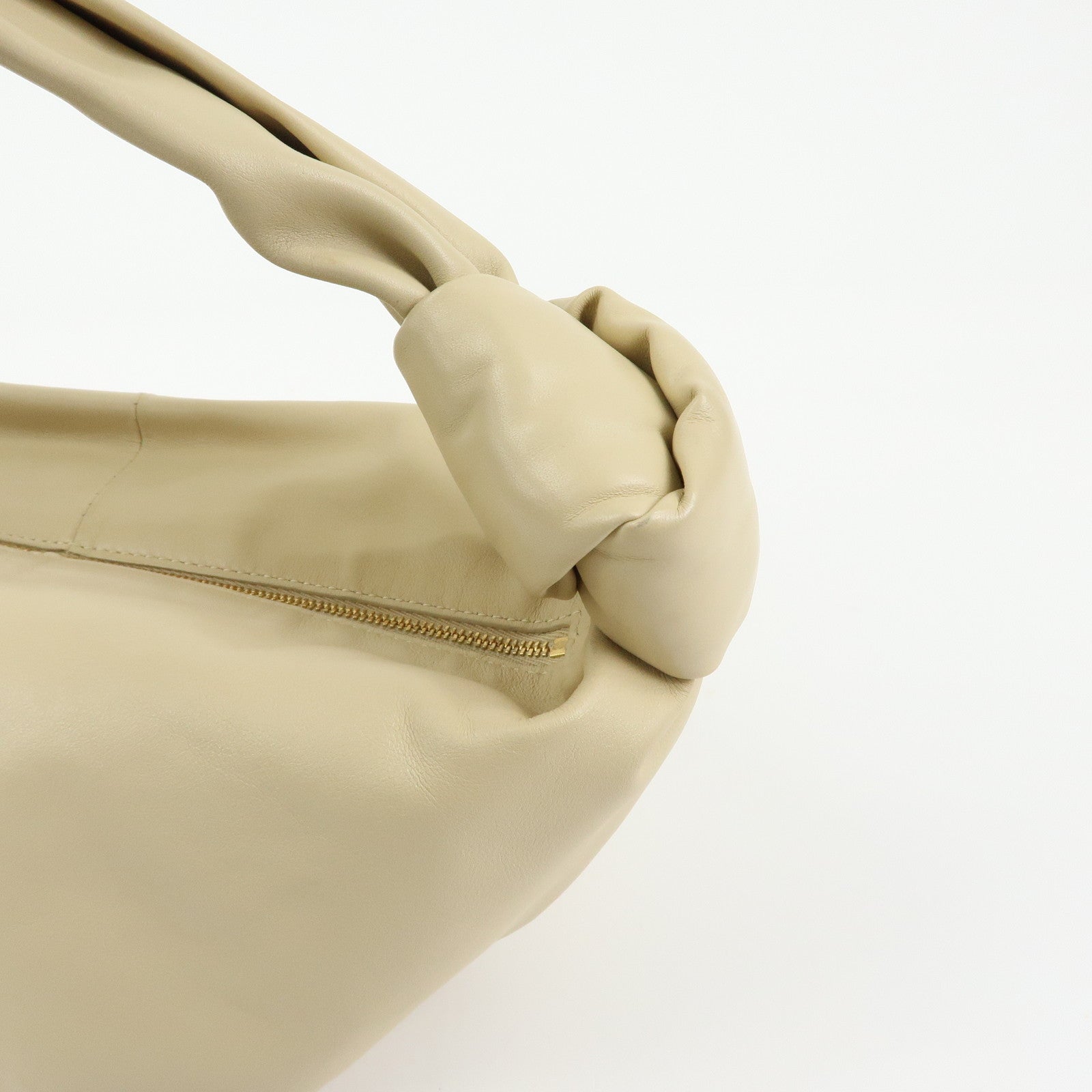 BOTTEGA VENETA Double Knot Lamb Skin Hand Bag Beige 629635