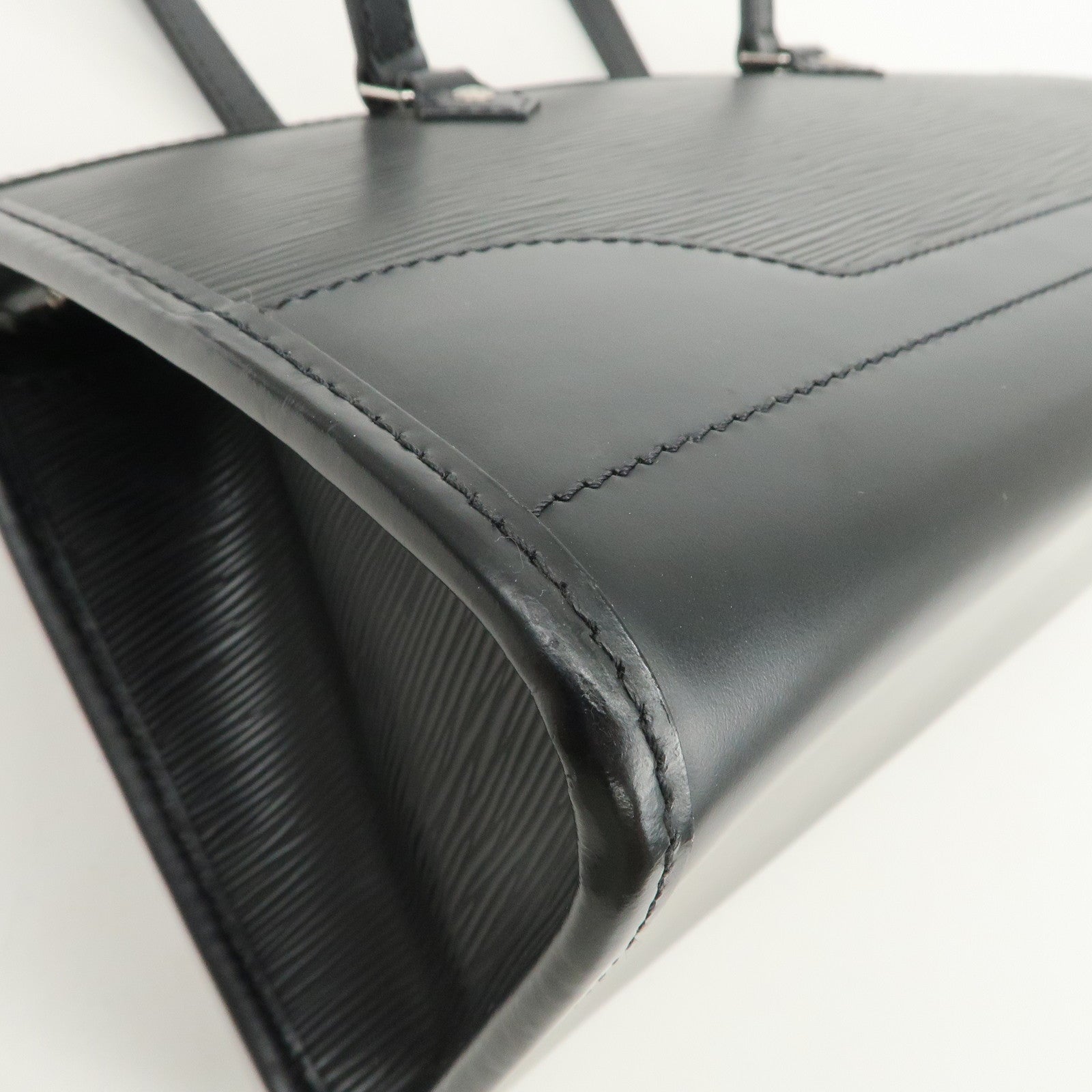 Louis Vuitton Epi Leather Madeleine PM Hand Bag Noir Black M59332