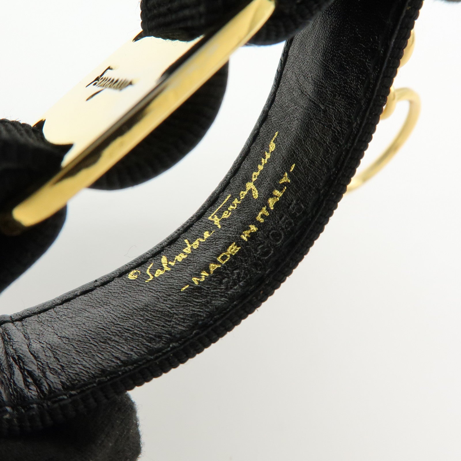 Ferragamo Vara Ribbon Metal Canvas Bag Charm Key Holder Black