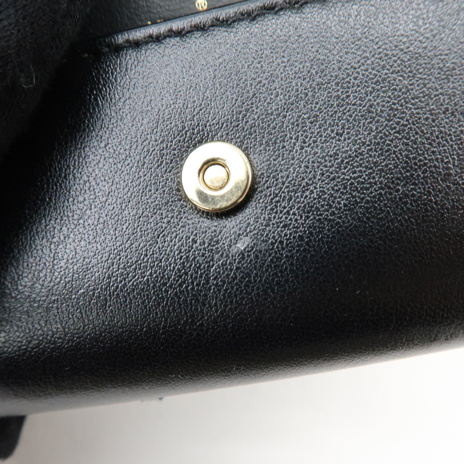 Louis Vuitton Leather Bijou Sac Earphone Case Pouch Noir M00829
