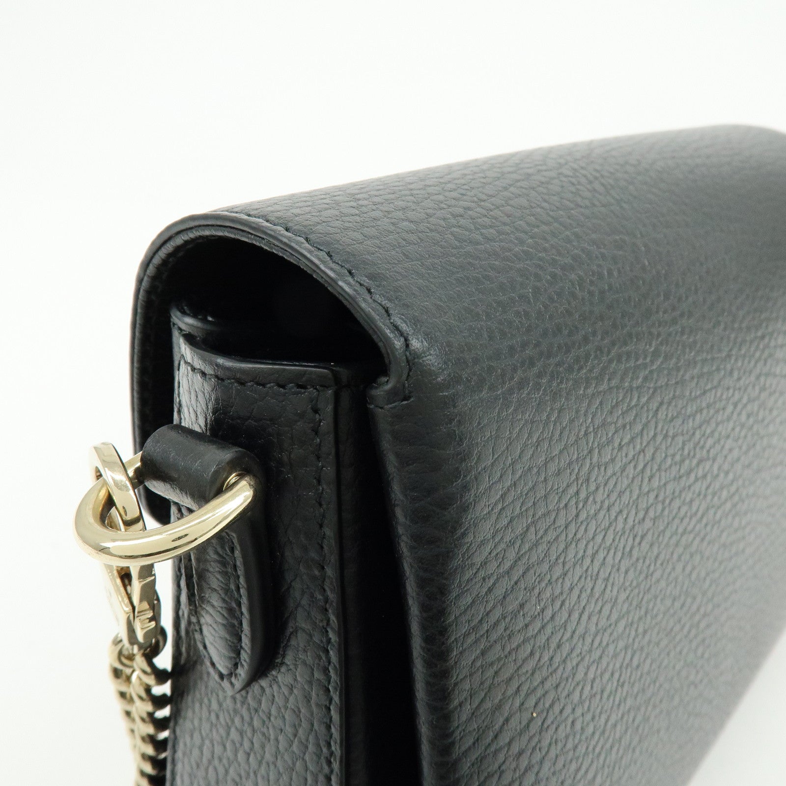 GUCCI Logo Interlocking G Leather Chain Shoulder Bag Black 607720
