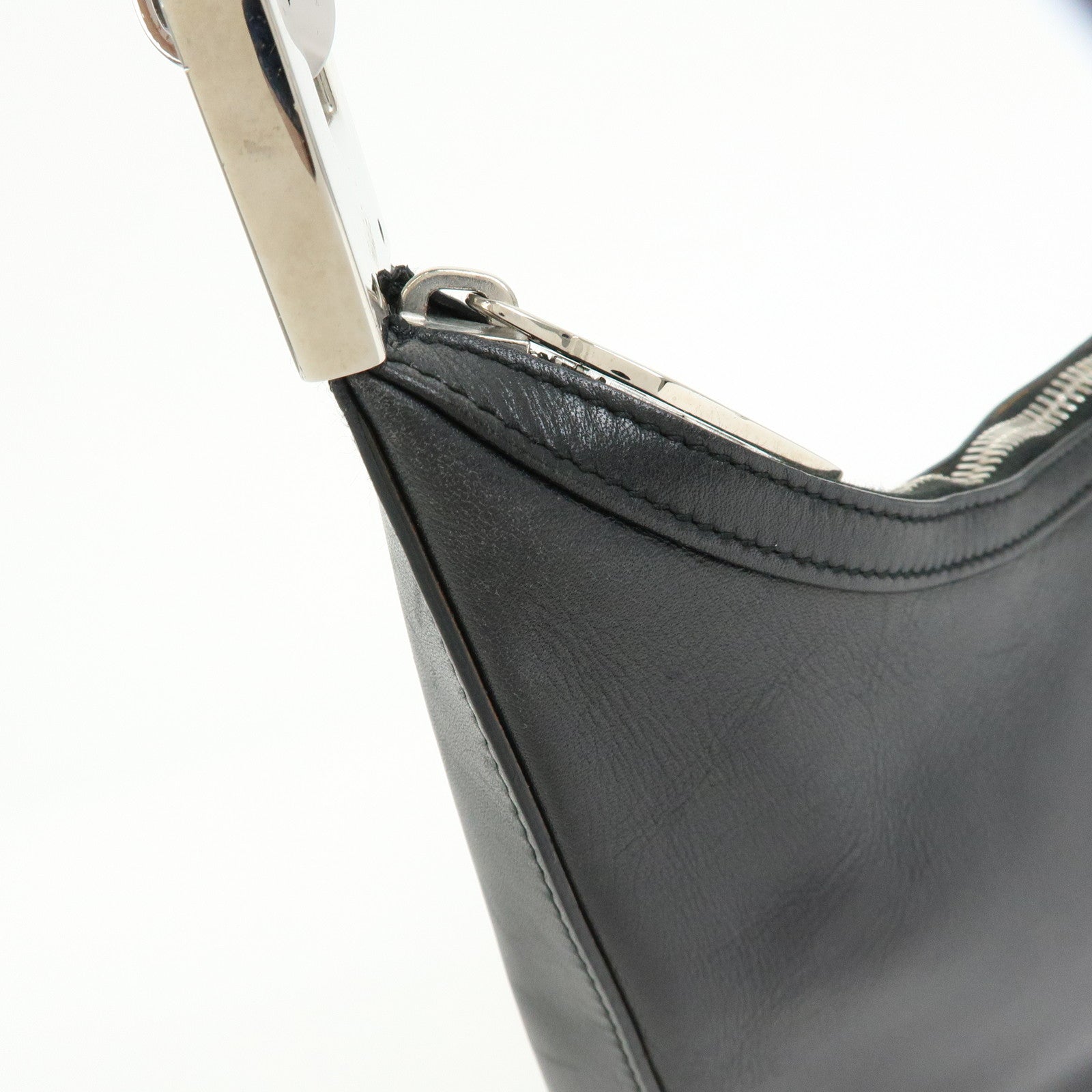 GUCCI Leather Shoulder Bag Hand Bag Black 001・3812・002122