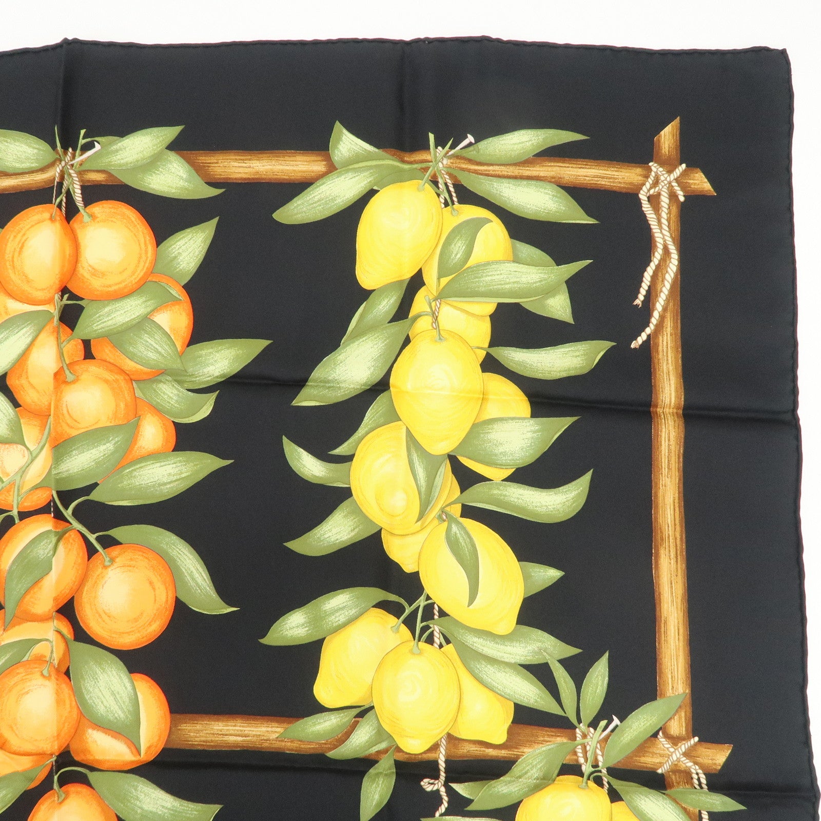 HERMES Carre 90 Silk 100% Scarf Oranges et citrons Black Orange