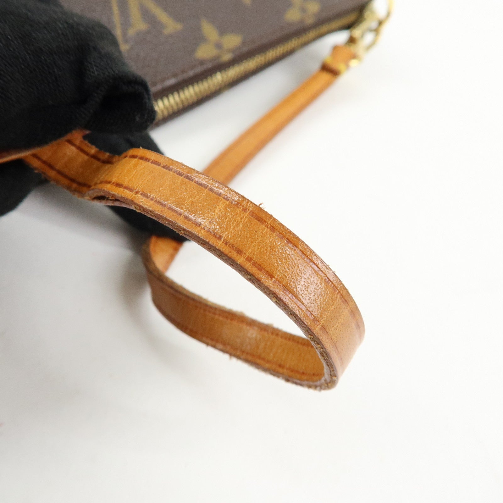 Louis Vuitton Monogram Pochette Accessoires Pouch Hand Bag M51980
