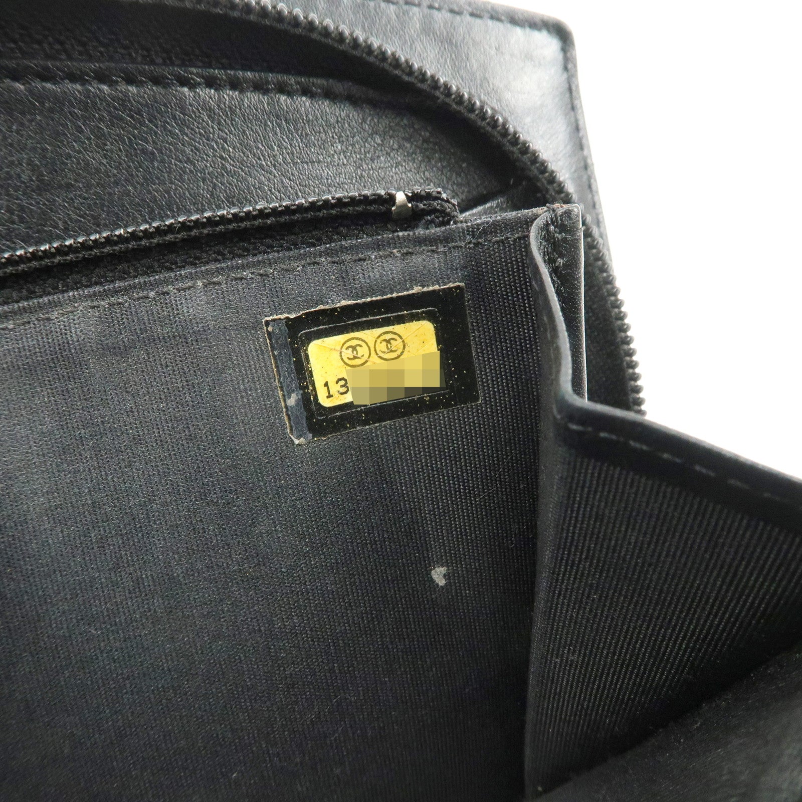 CHANEL COCO Mark Makeup Patent Leather Round Zippy Wallet Black A47663 Used