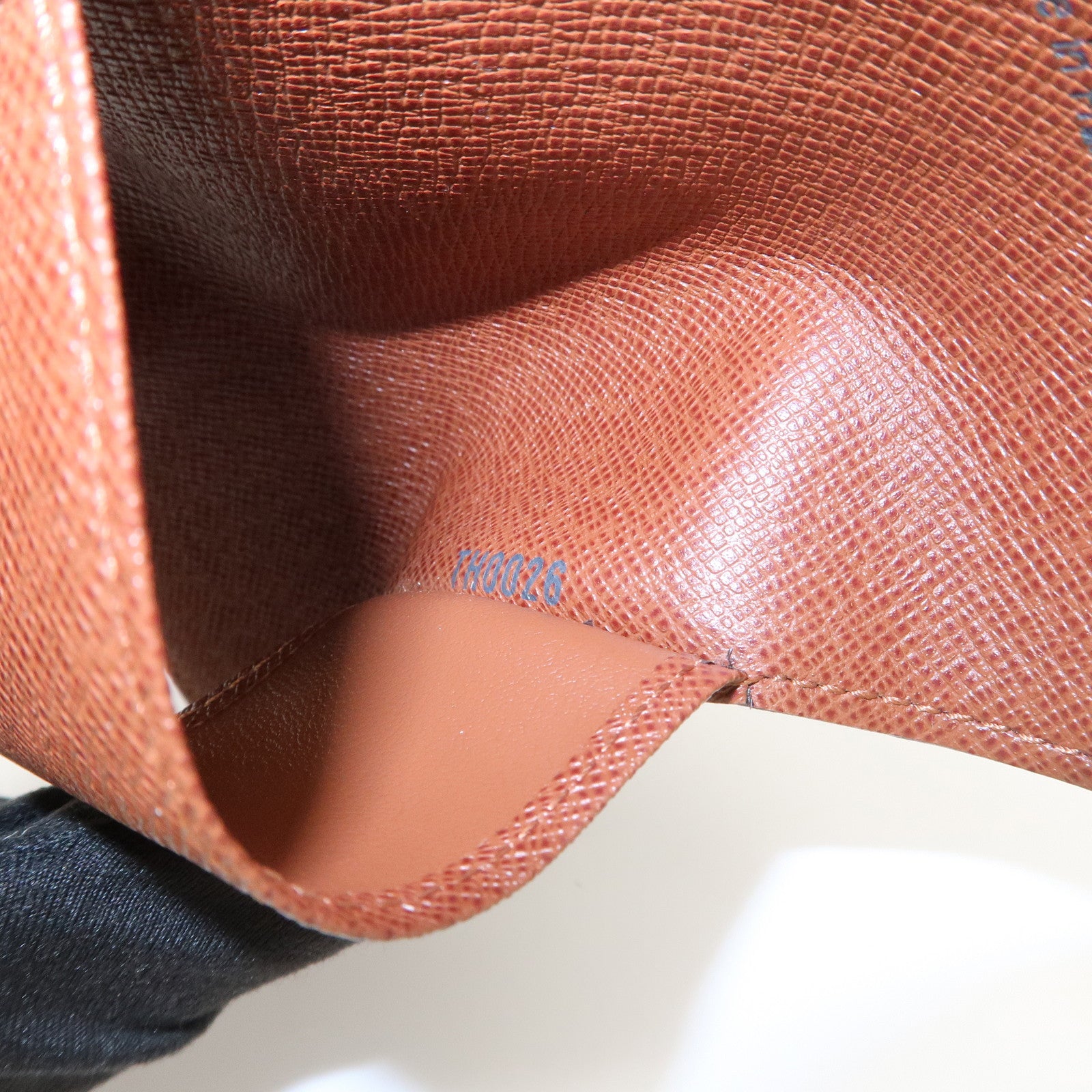 Louis Vuitton Monogram Multicles 4 Key Case Brown M69517