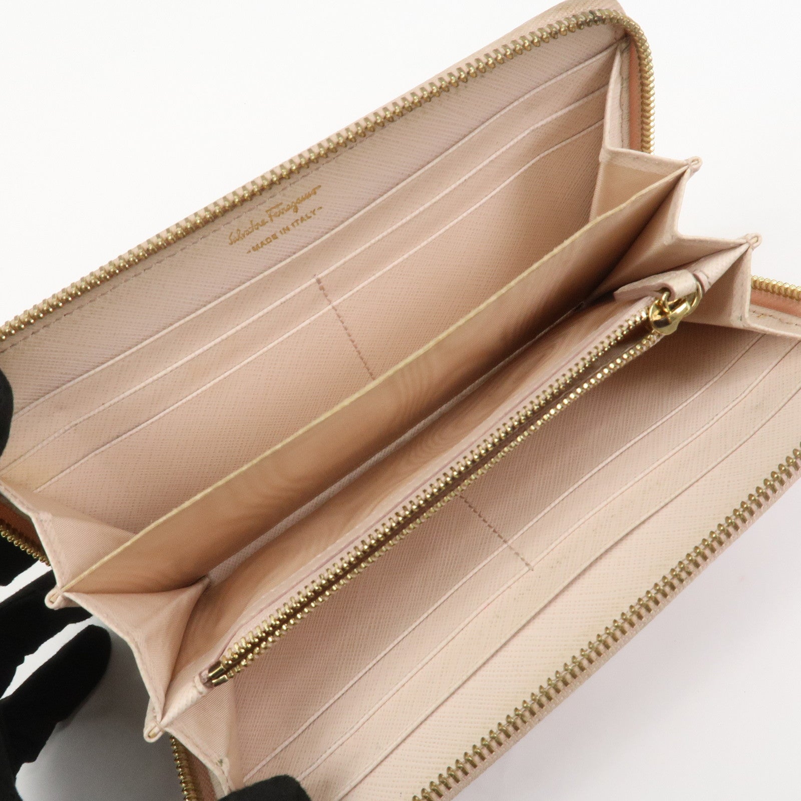 Ferragamo Set of 2 wallet Gancini Vara Emboss Leather Black Pink