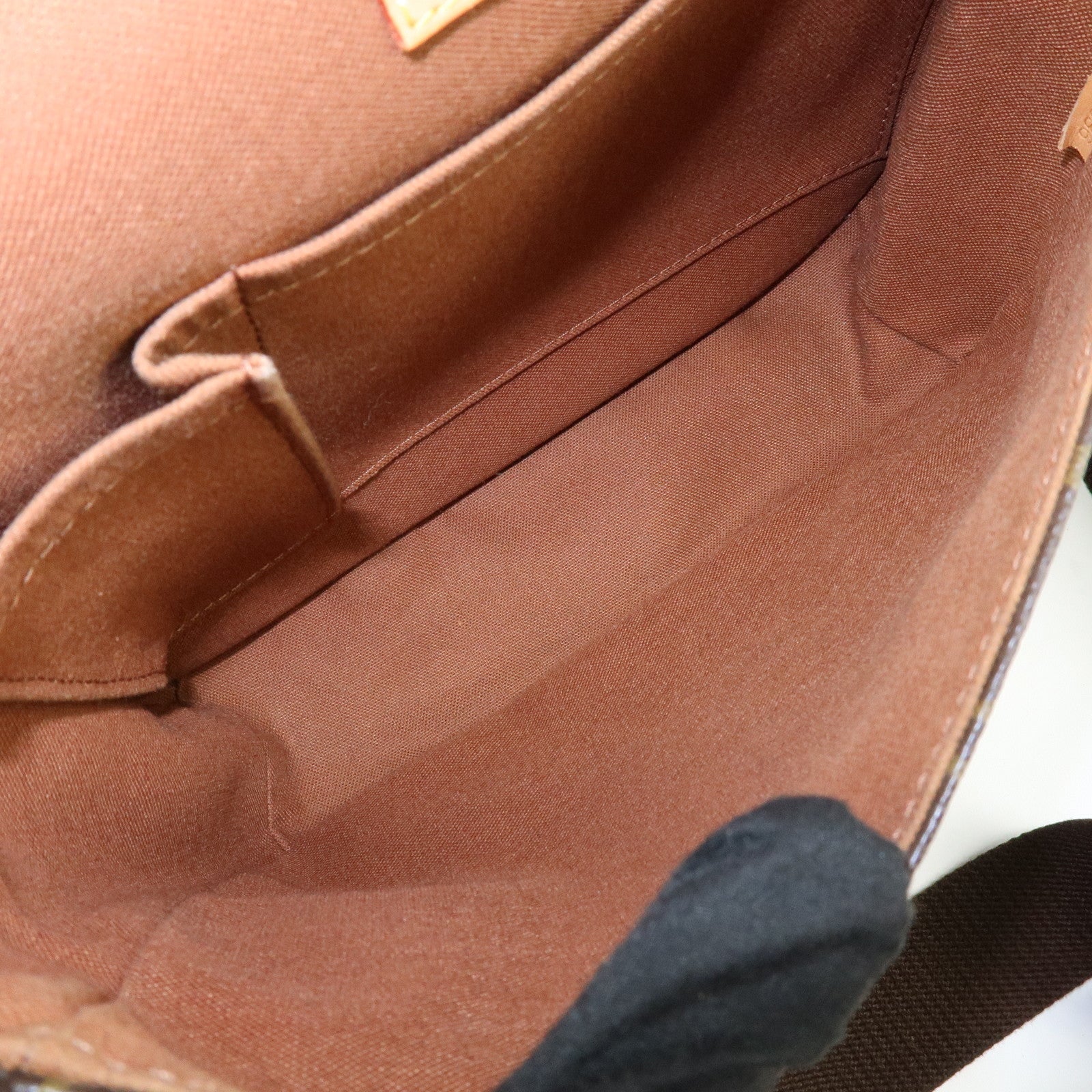 Louis Vuitton Monogram Messenger Bosphore PM Shoulder Bag M40106