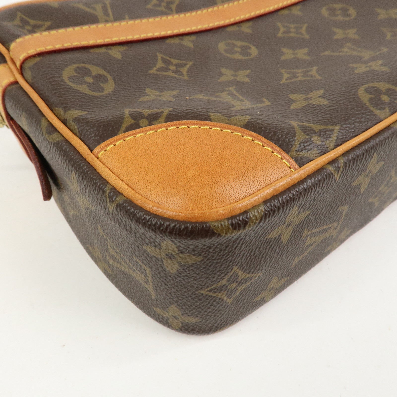 Louis Vuitton Monogram Compiegne 28 Pouch Clutch Bag Brown M51845