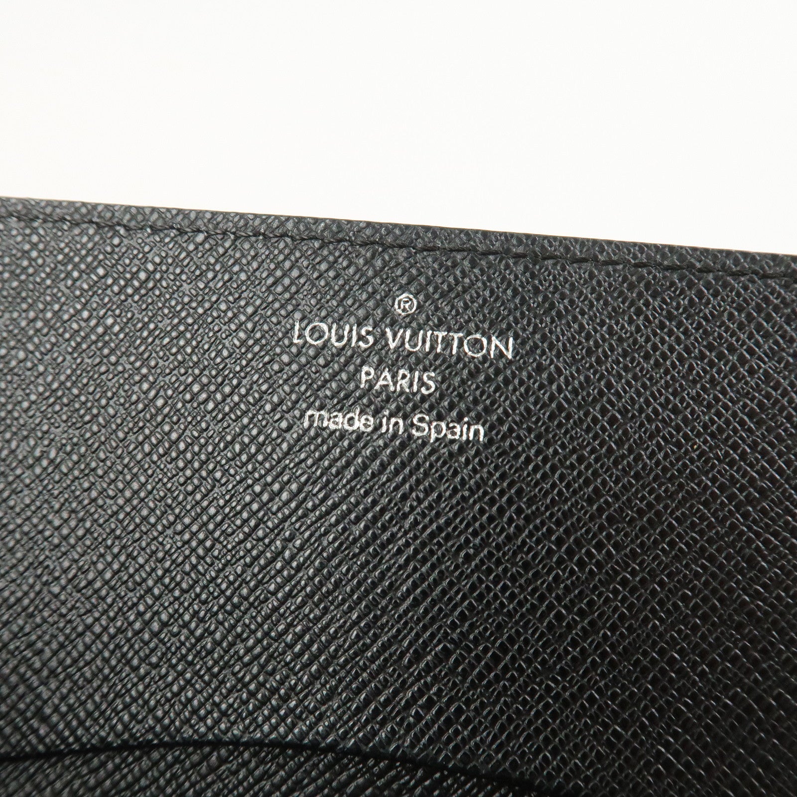 Louis Vuitton Epi Enveloppe Carte de Visite Card Case Noir M56582