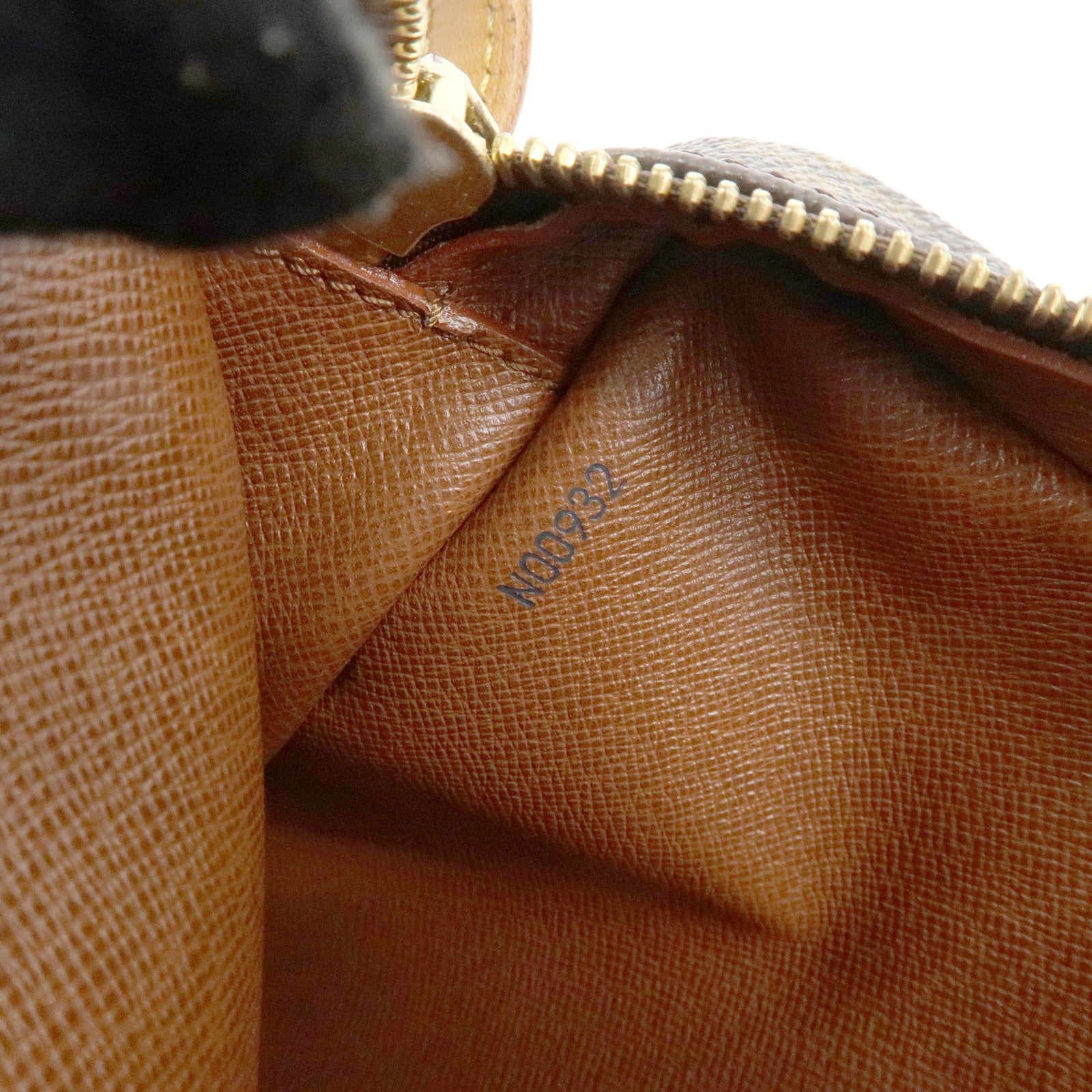 Louis Vuitton Monogram Saint Germain 28 Shoulder Bag M51207